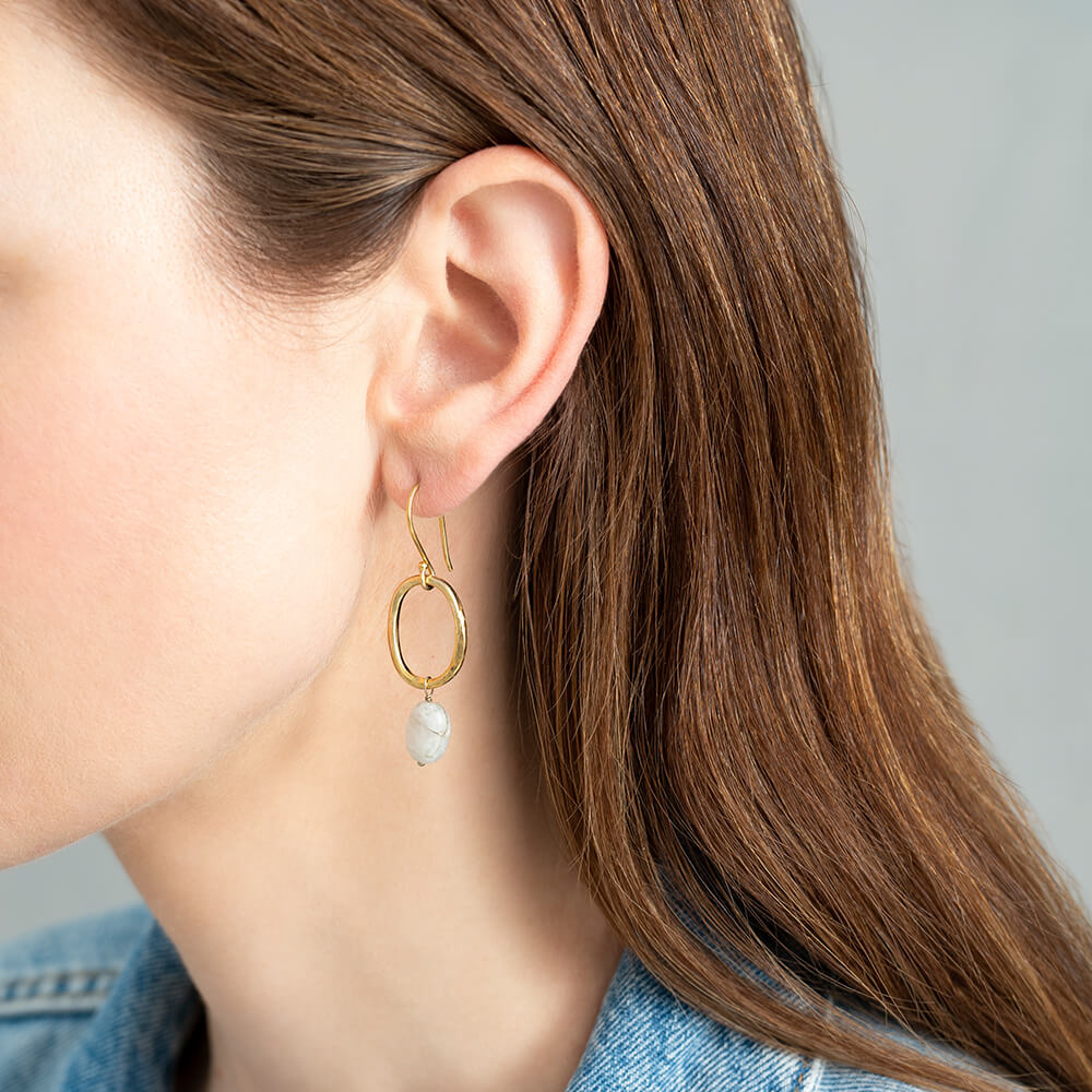 Graceful Moonstone Gold Earrings