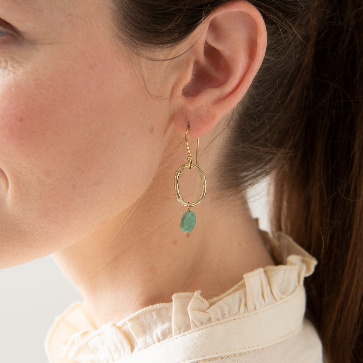 Graceful Aventurine Gold Earrings