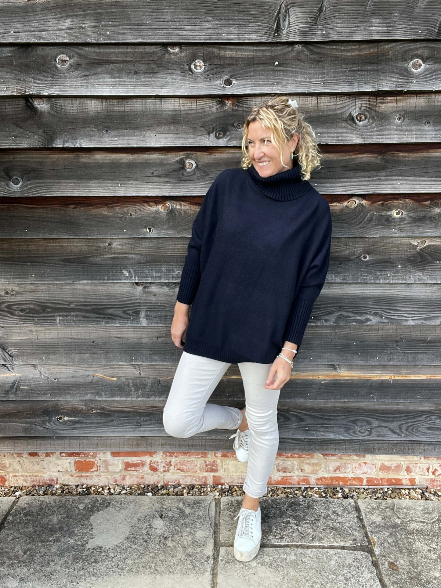 Arabella Roll Neck | BLACK