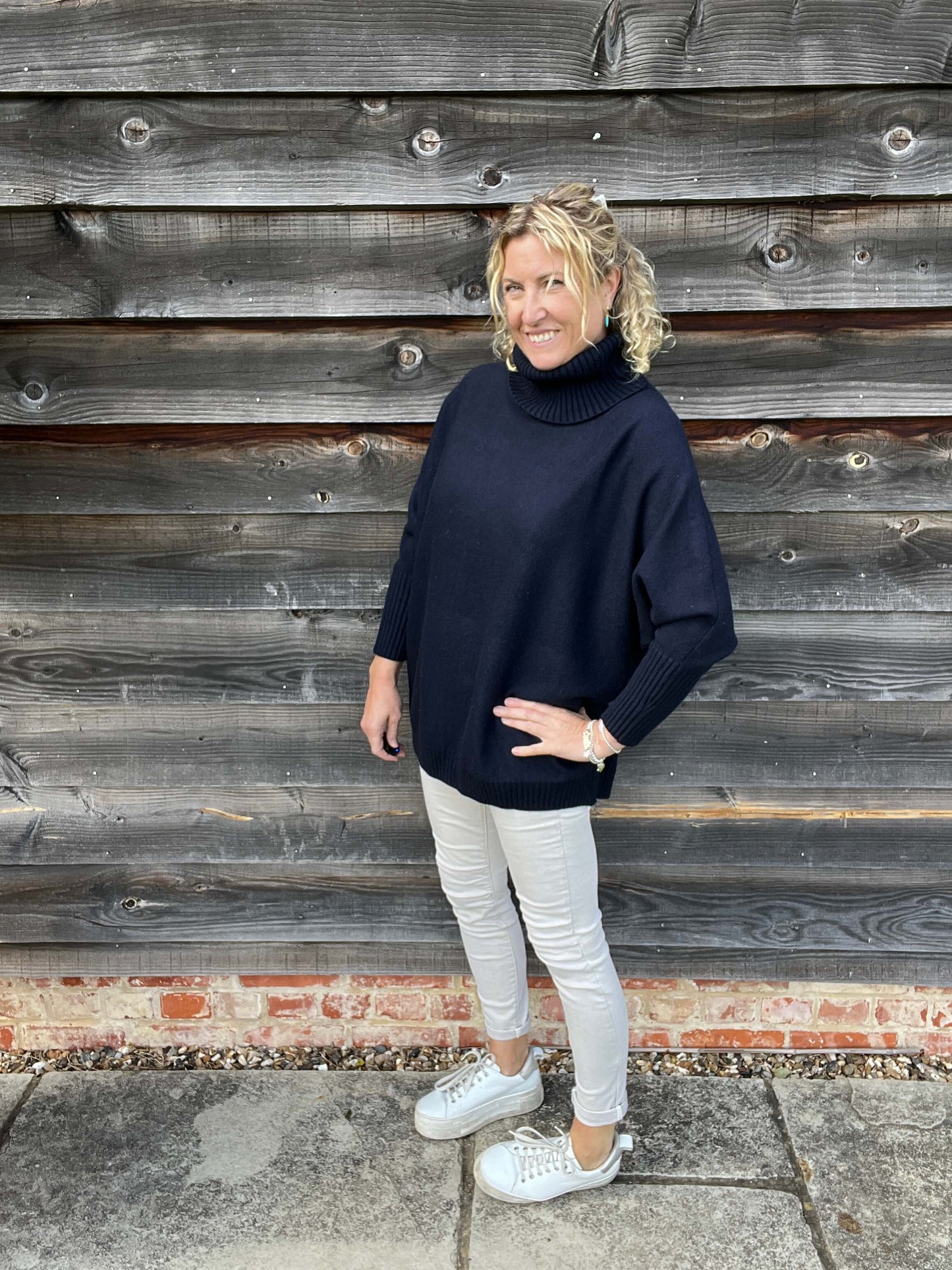 Arabella Roll Neck | BLACK