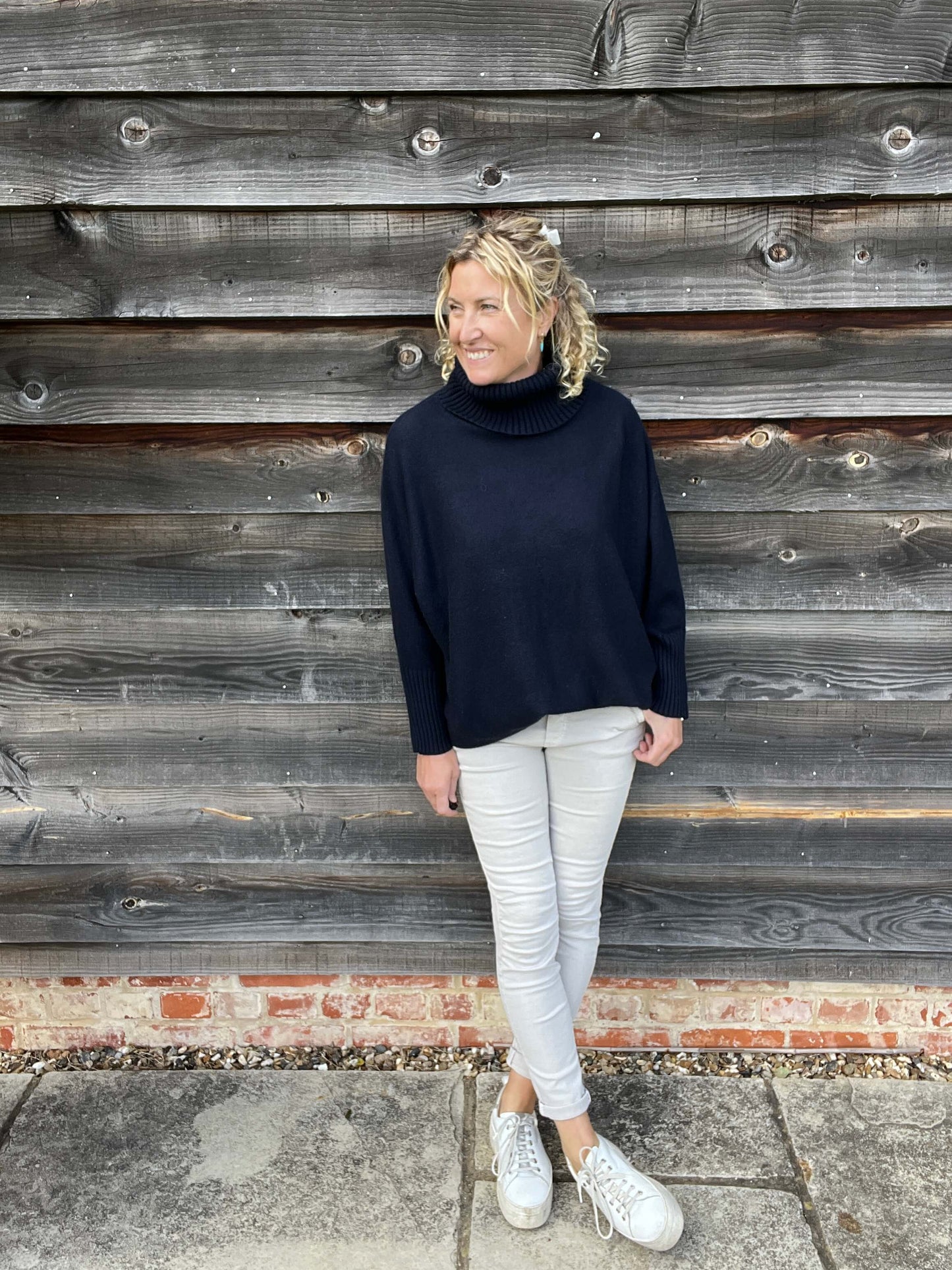 Arabella Roll Neck | BLACK