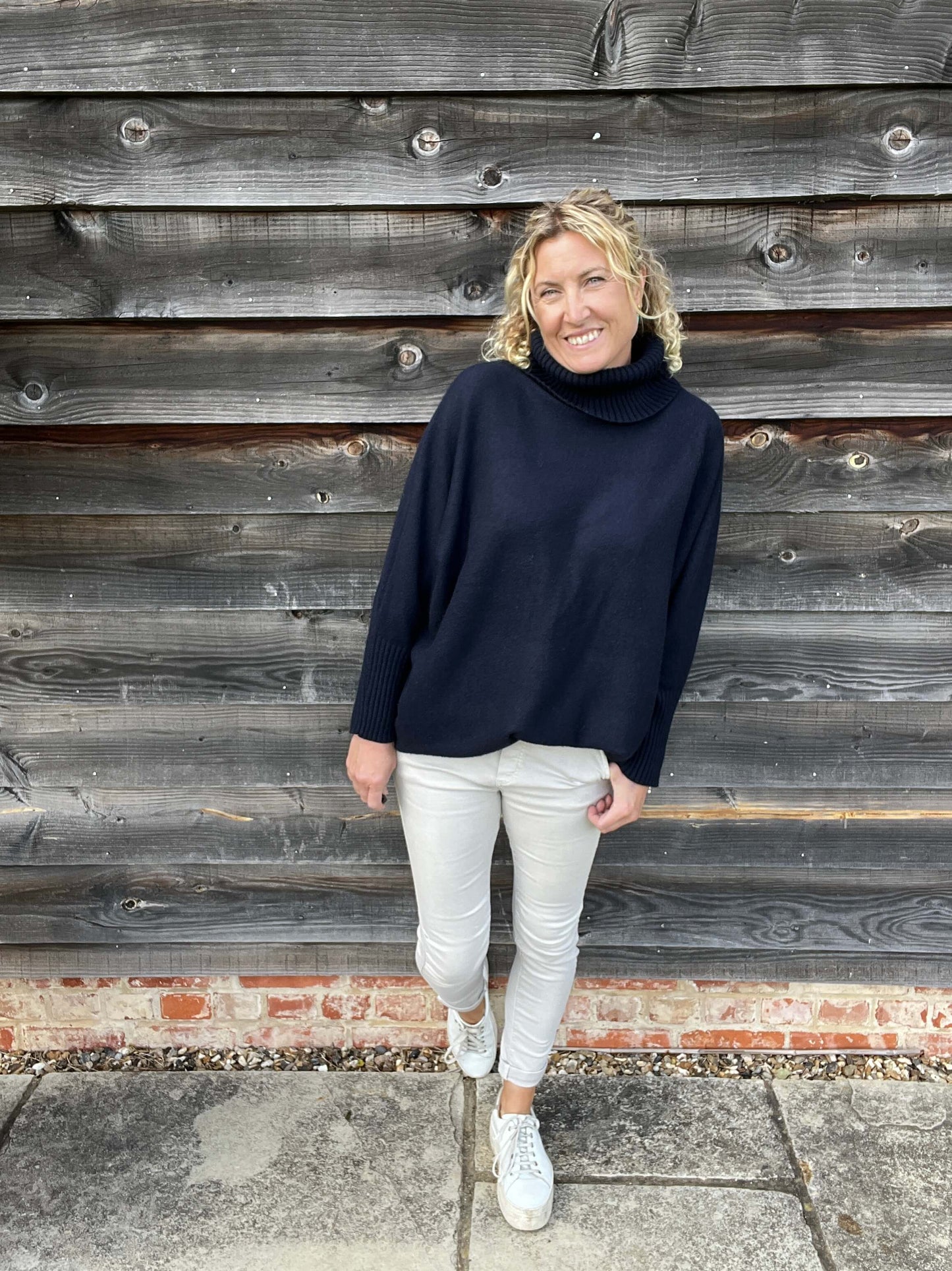 Arabella Roll Neck | BLACK