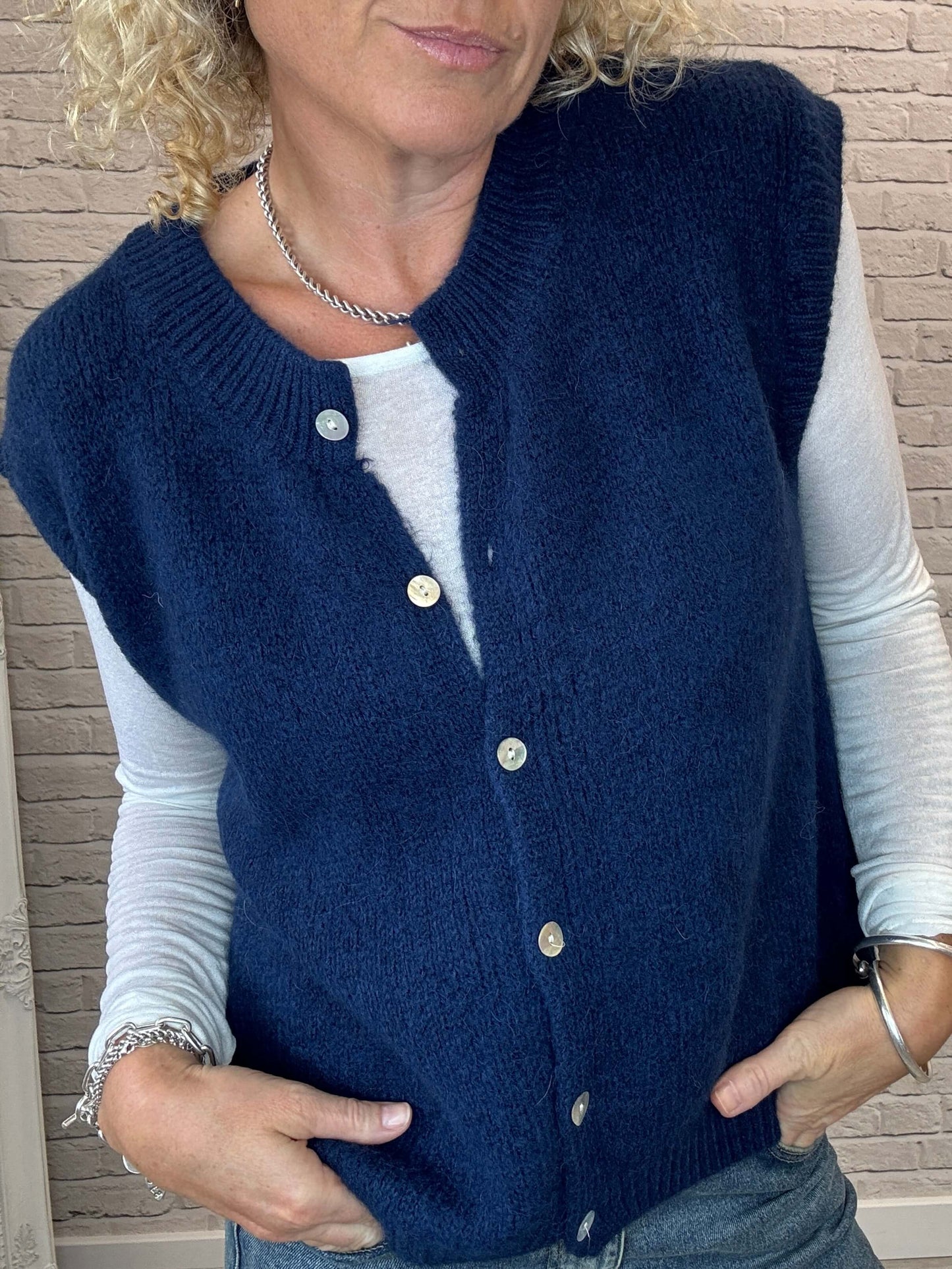 Uma Knitted Vest | Navy