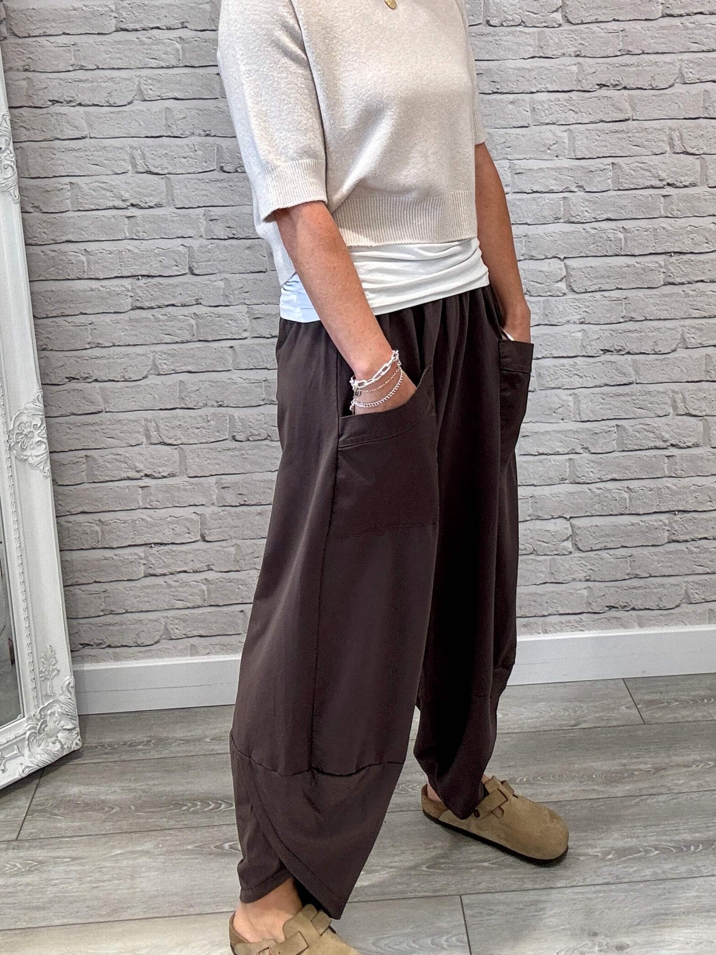 Etta Front Pocket Cocoon Pants | Chocolate