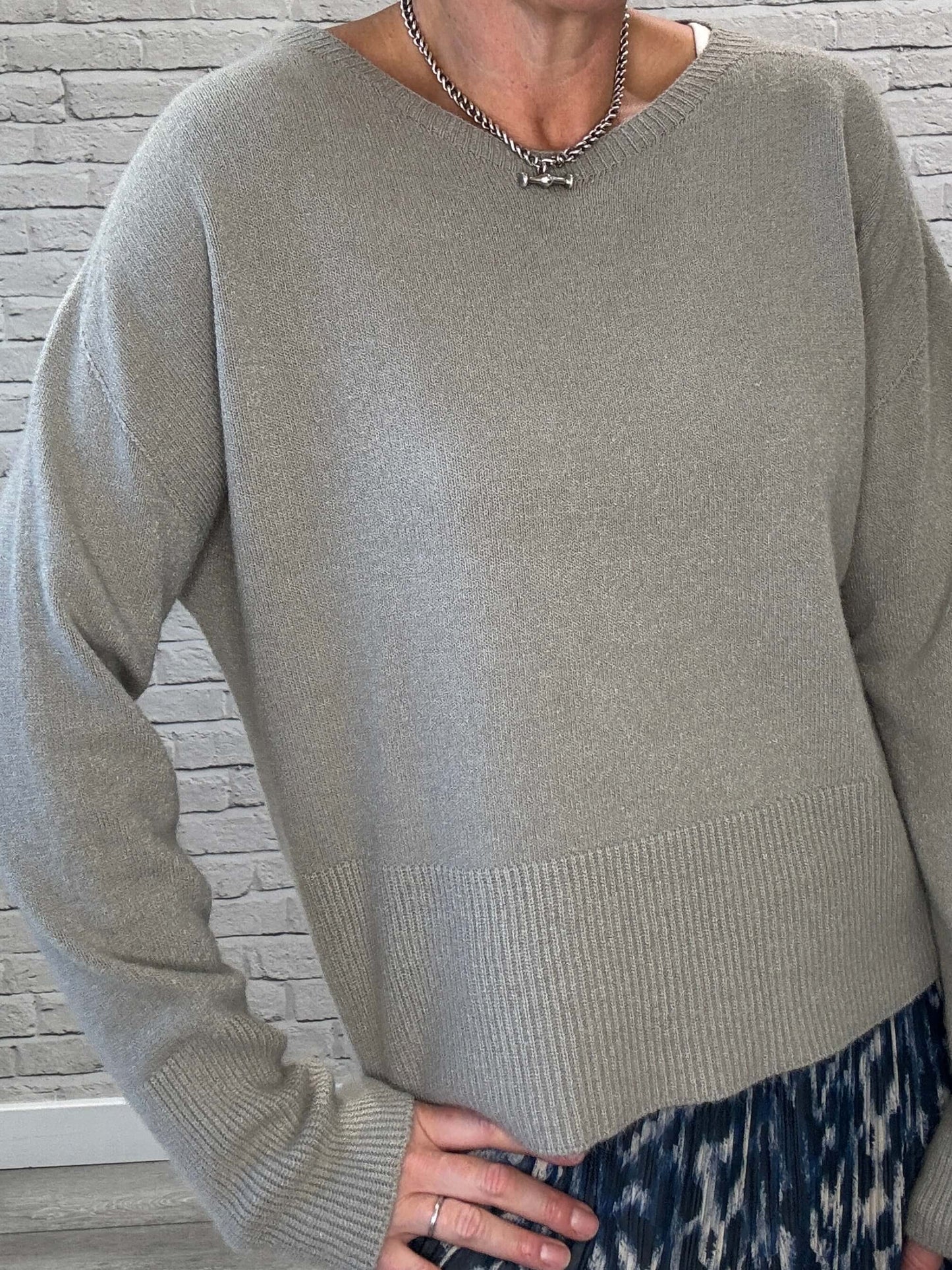 Monty Sweater | Mouse