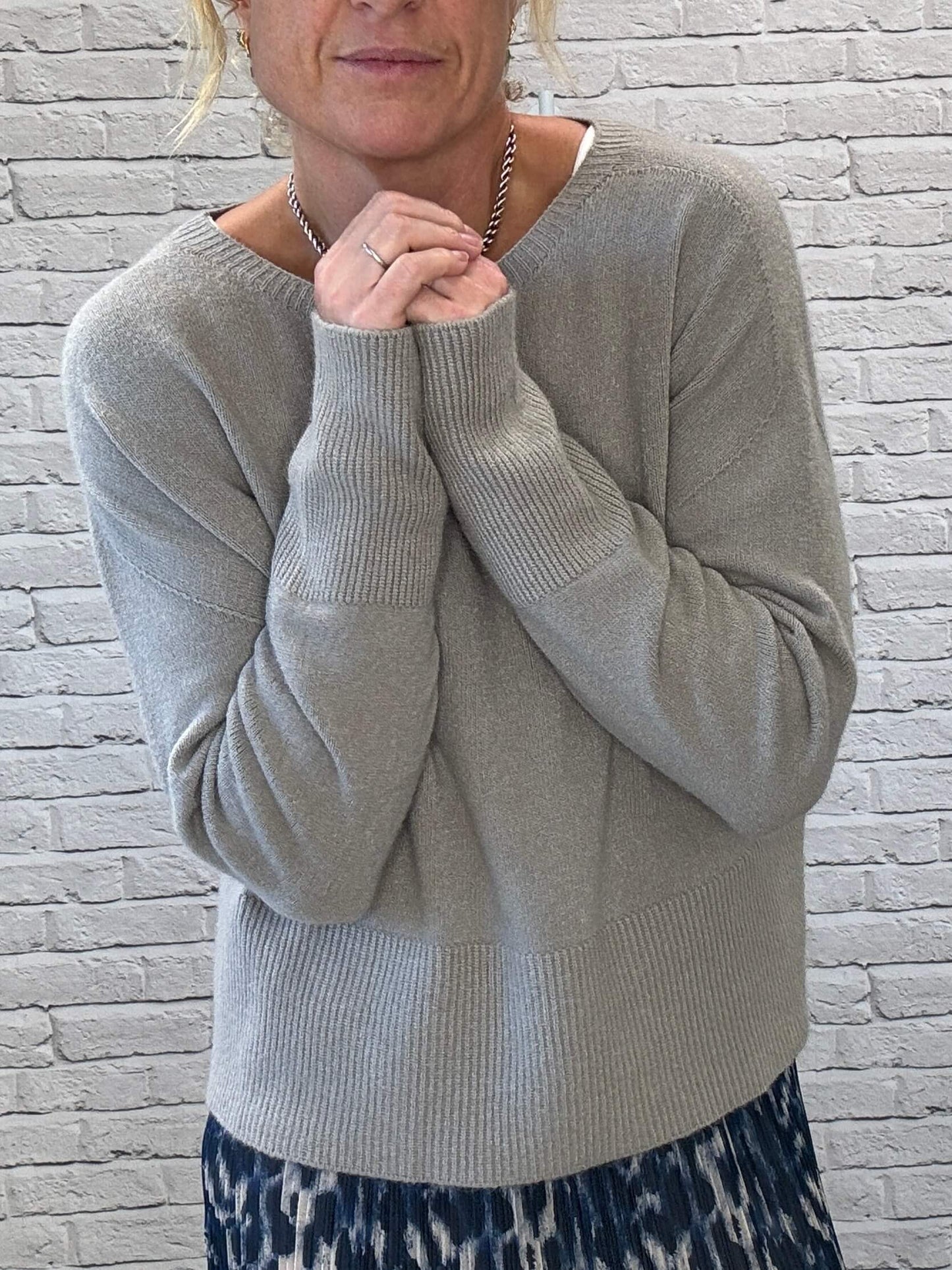 Monty Sweater | Mouse