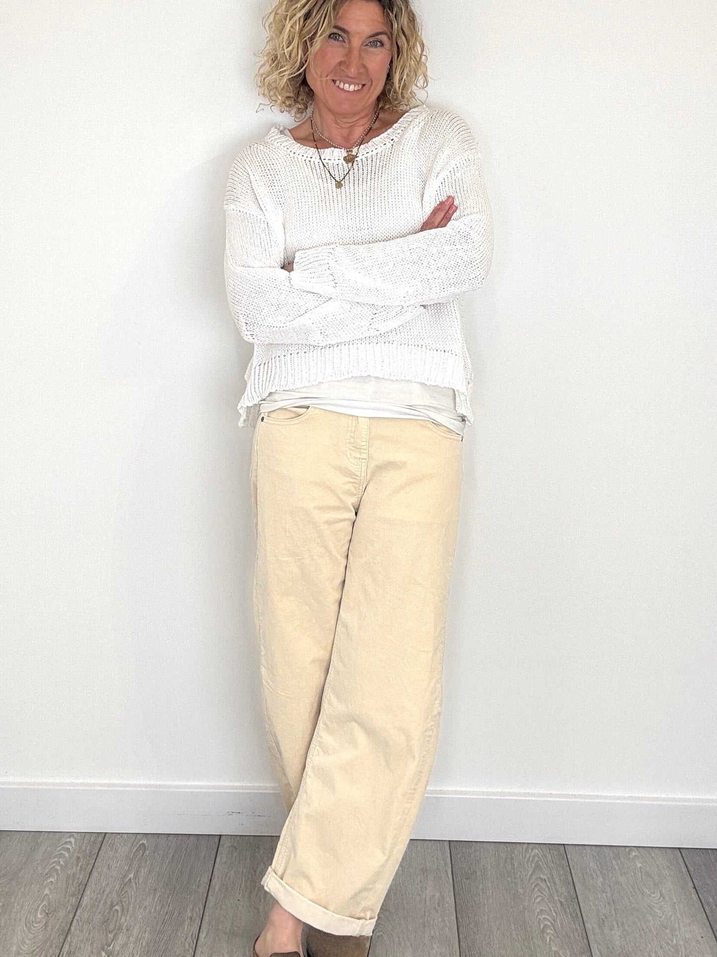 Wolfie Sweater | White