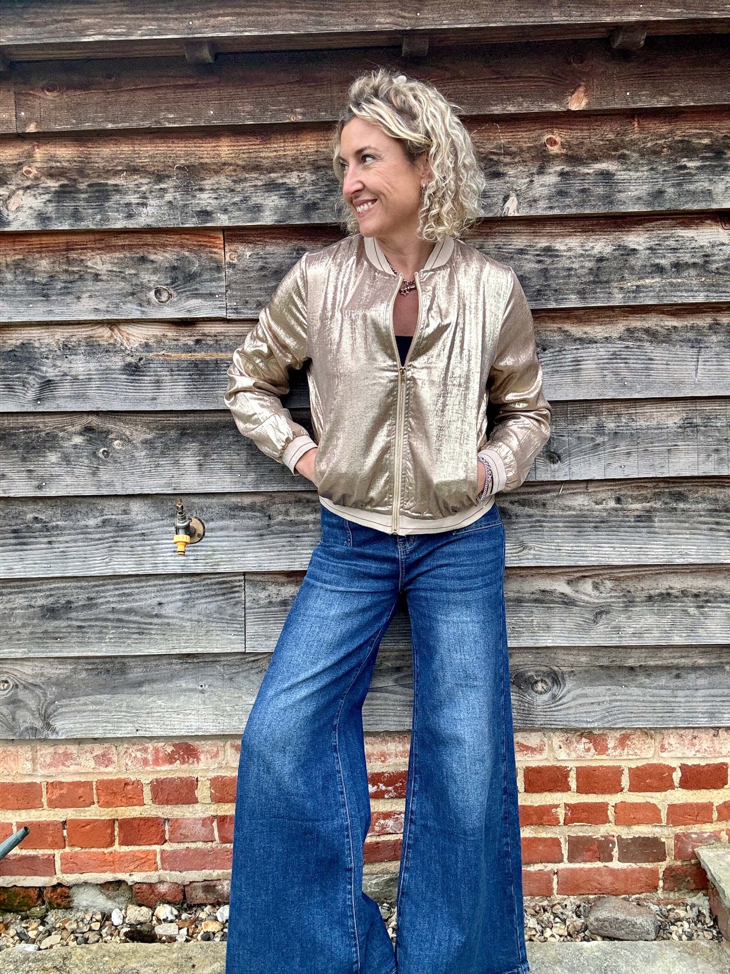 Betty Bombers | Gold