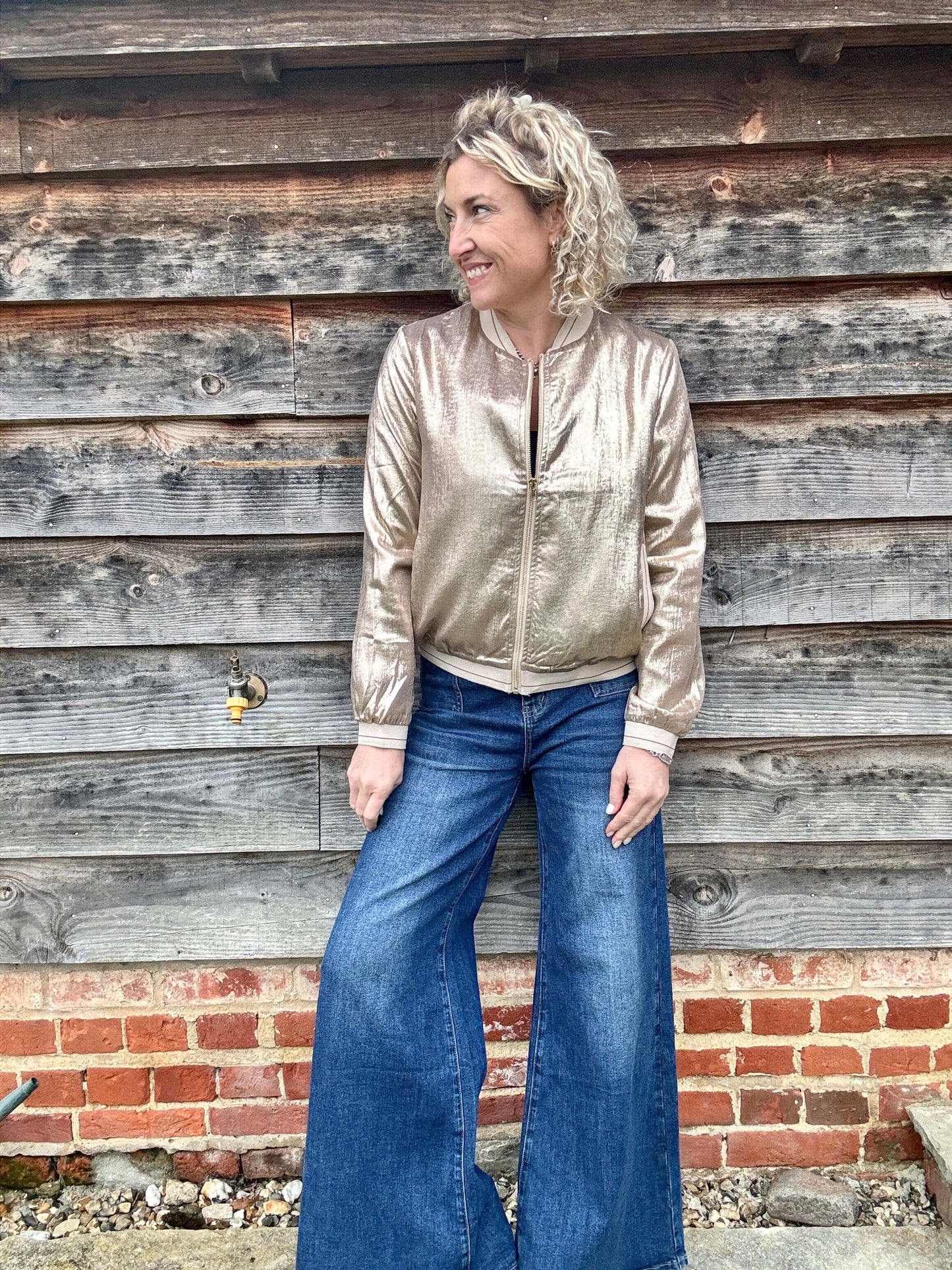 Betty Bombers | Gold