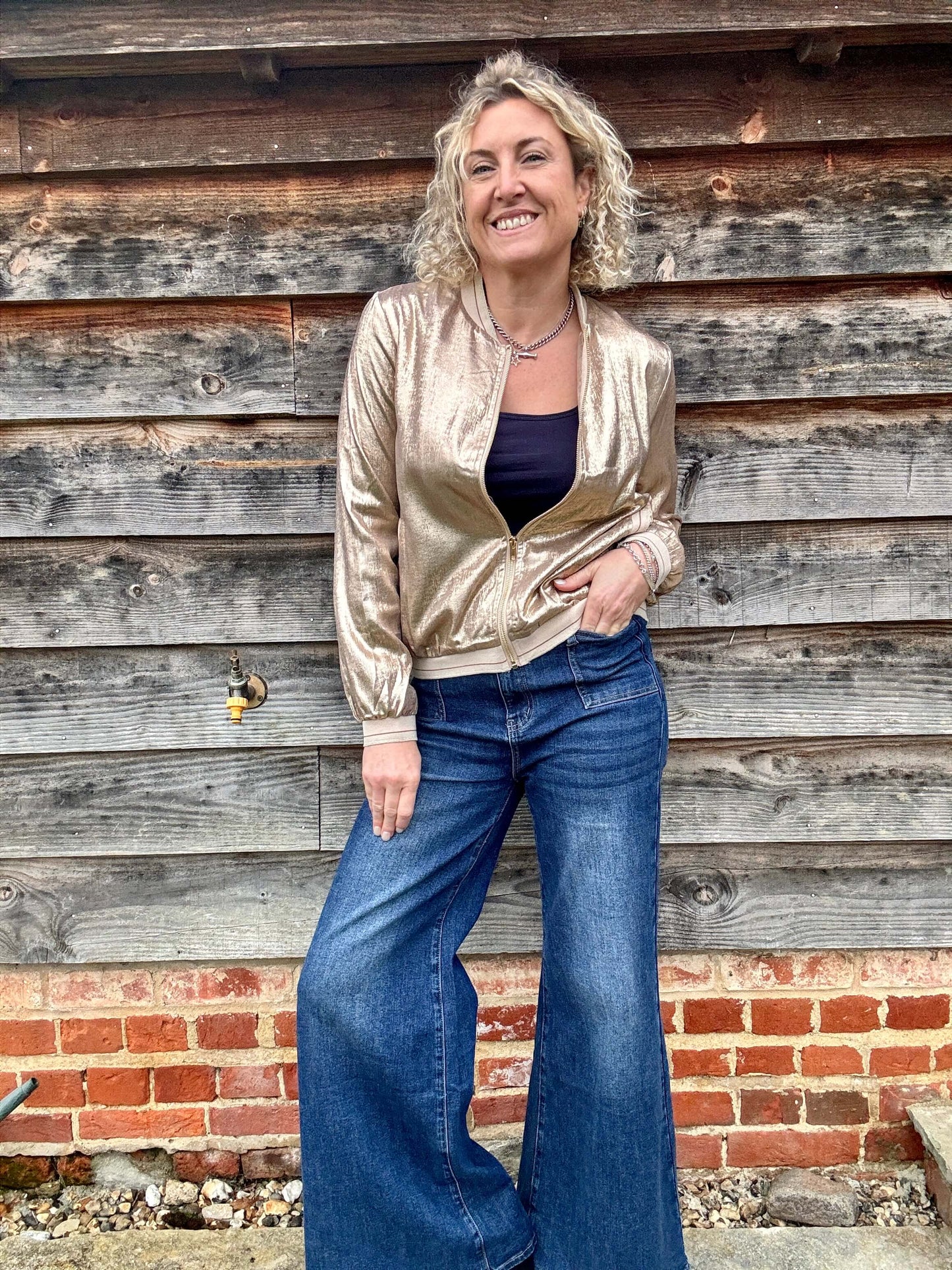 Betty Bombers | Gold