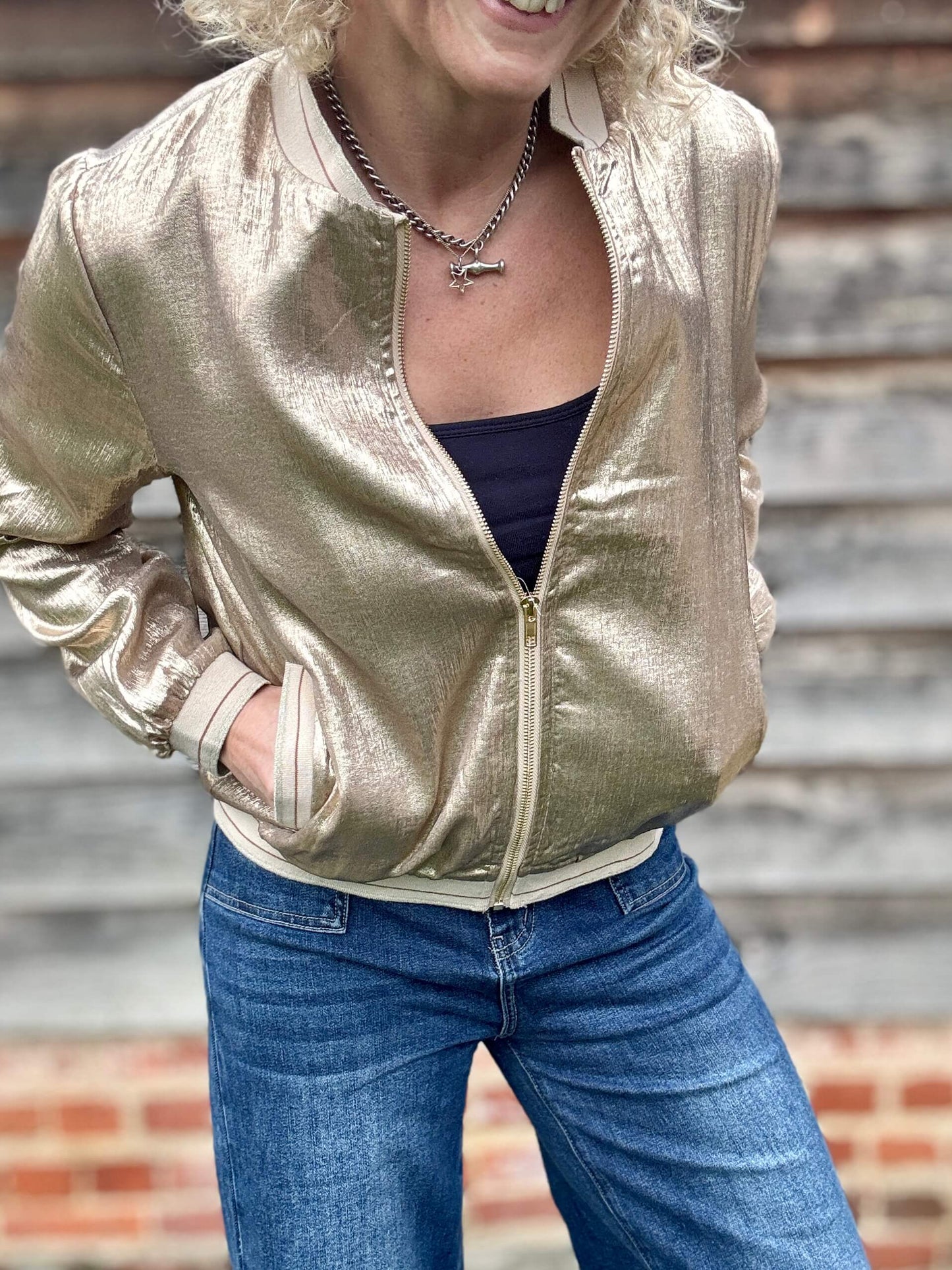 Betty Bombers | Gold