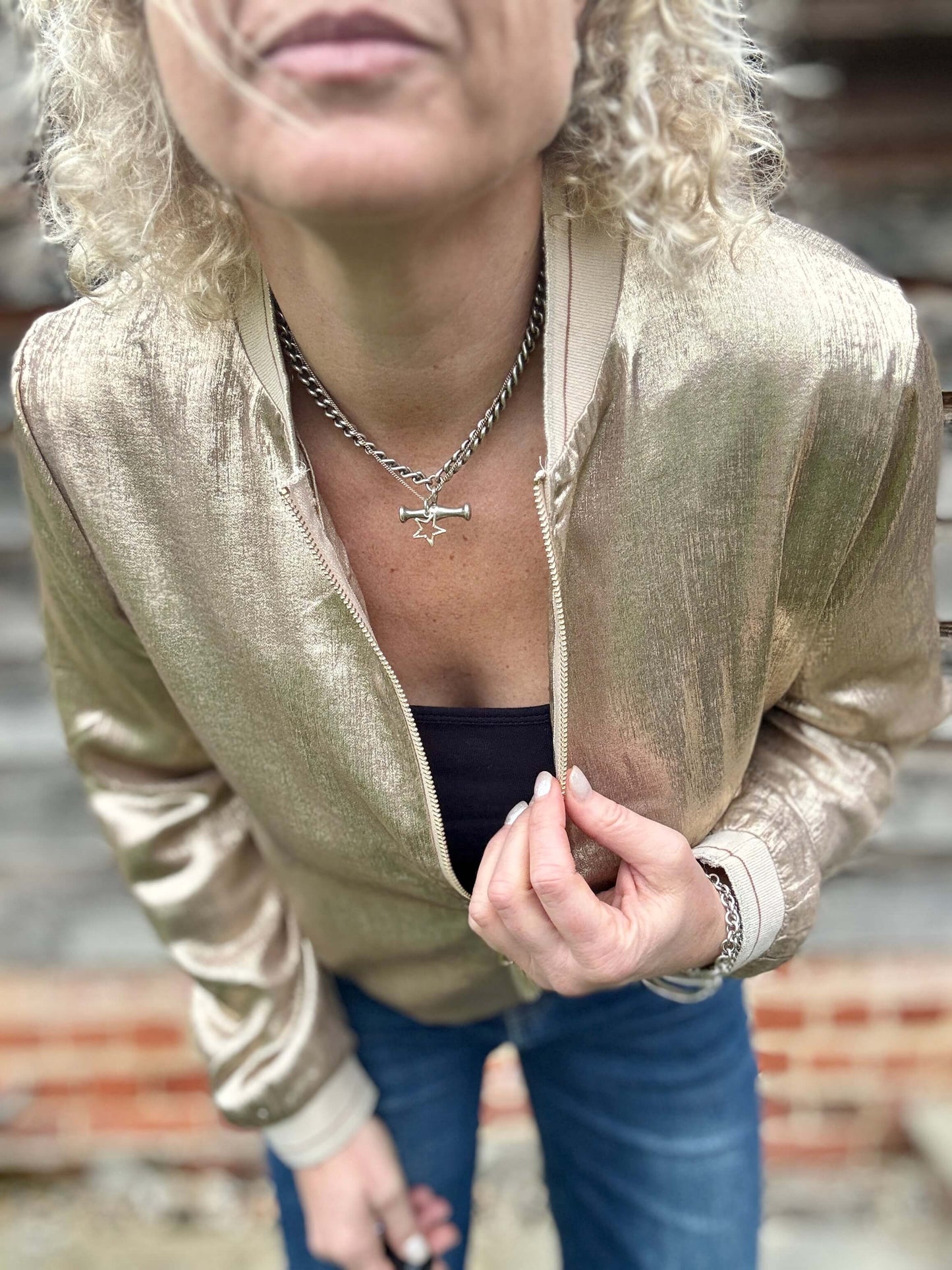 Betty Bombers | Gold