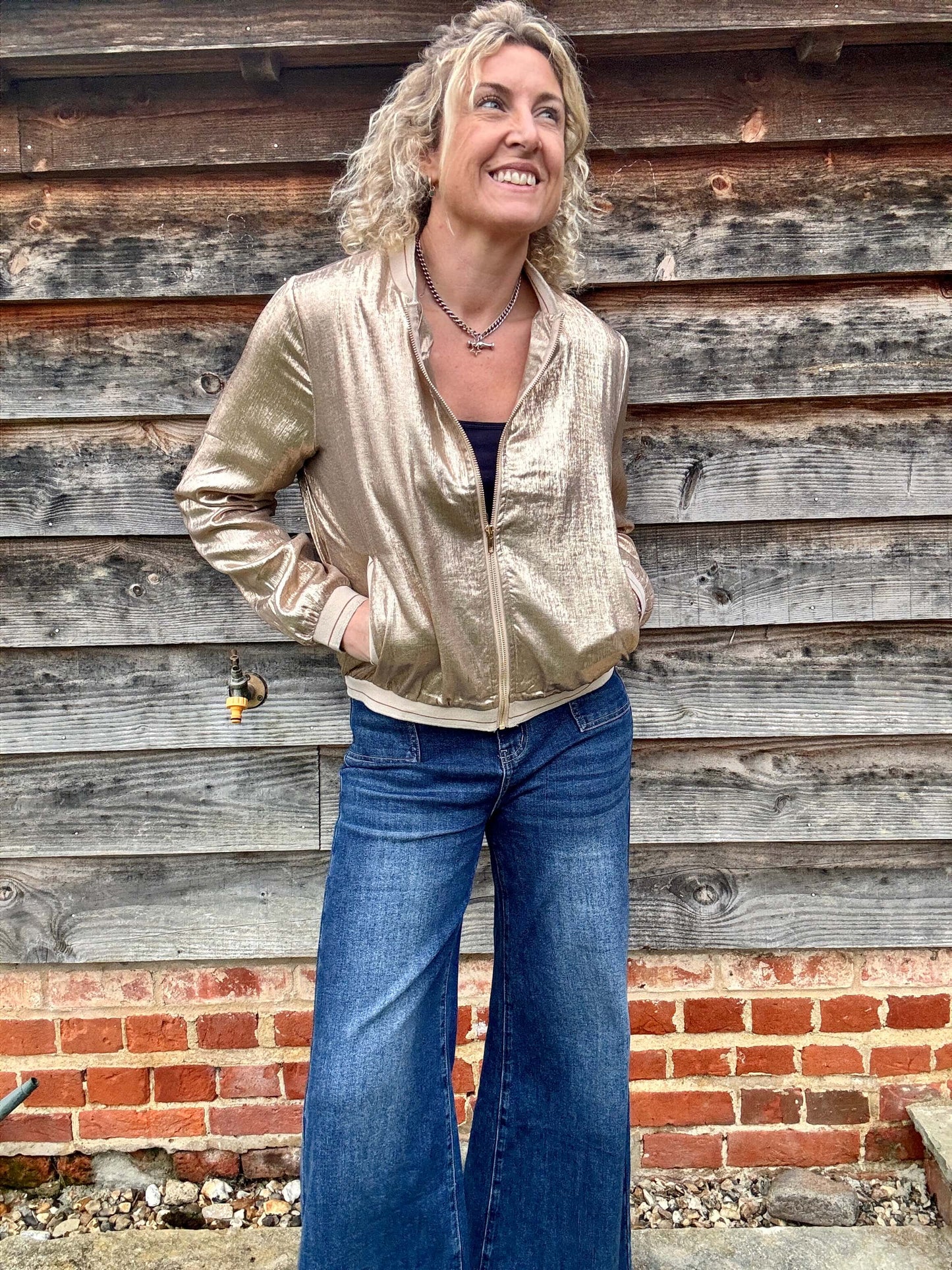 Betty Bombers | Gold