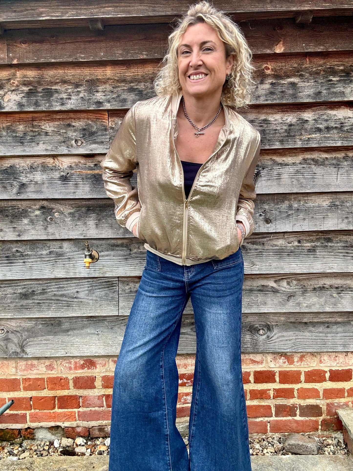 Betty Bombers | Gold