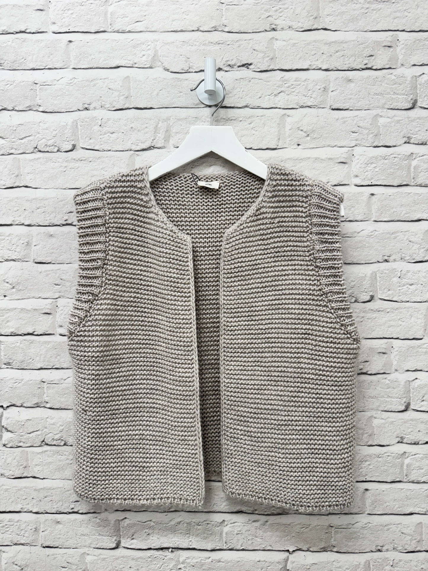 Mia Knitted Gilet | Silver Grey