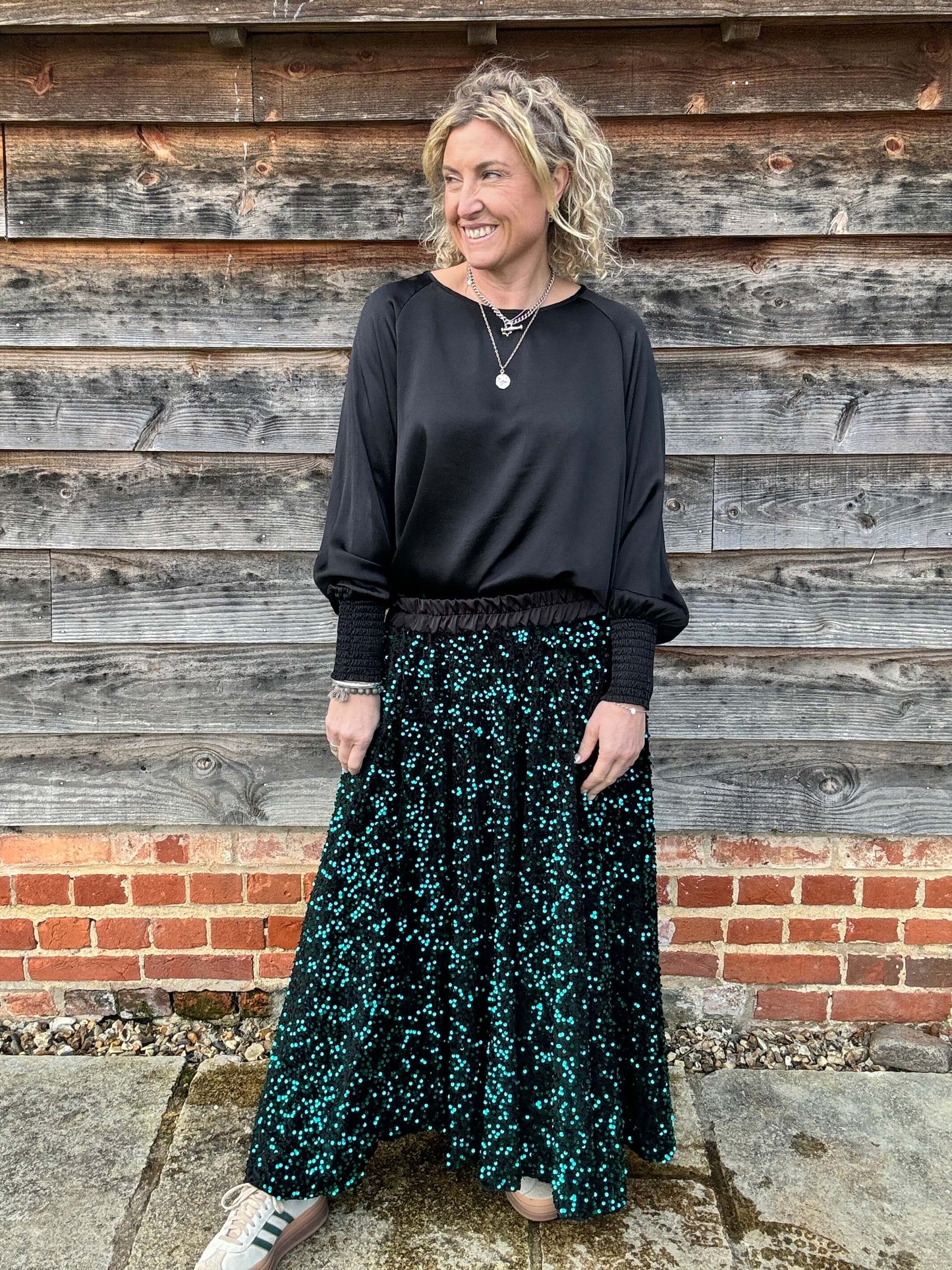Magic Mabel Stretch Skirt | Navy