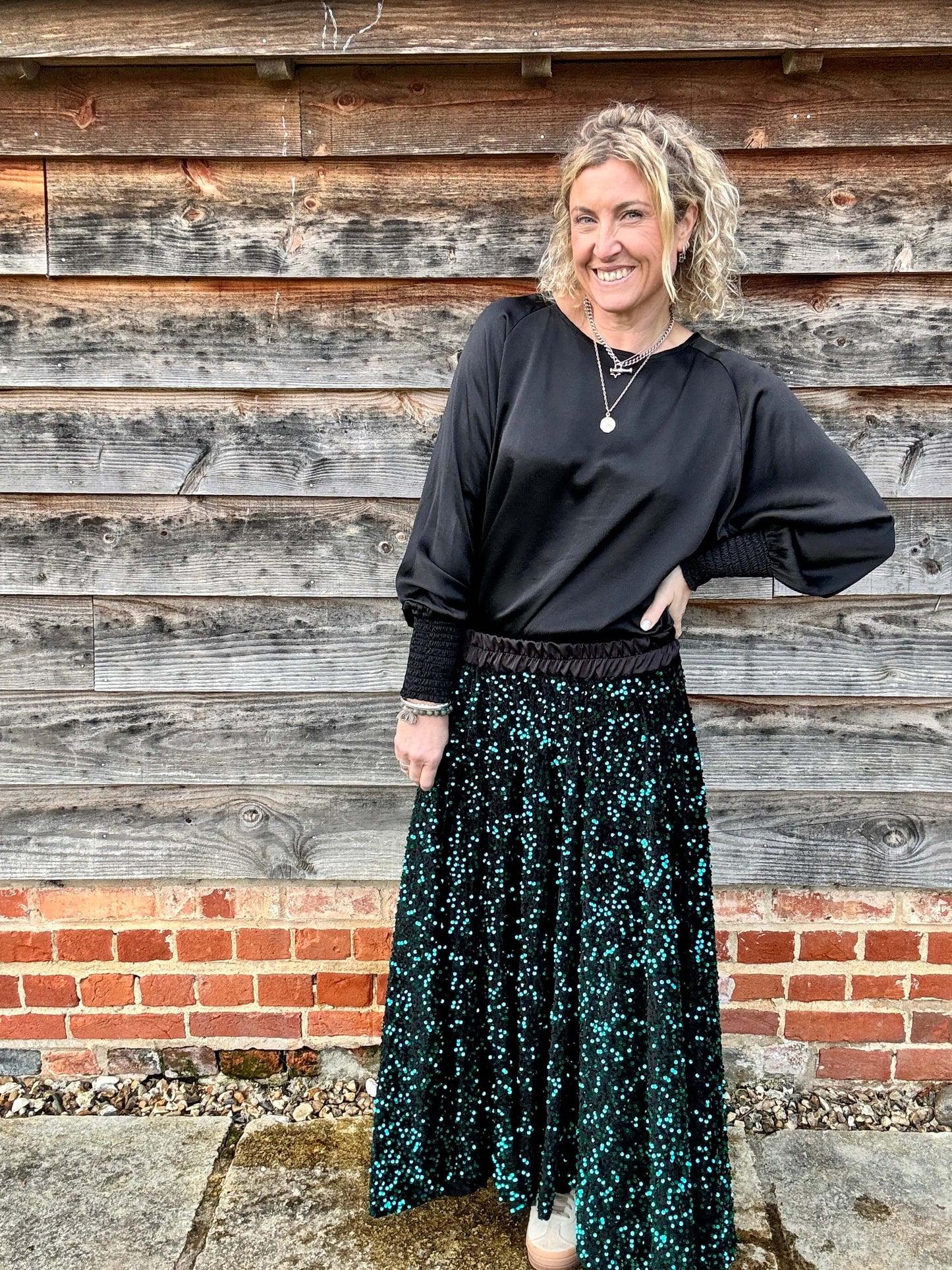 Magic Mabel Stretch Skirt | Navy