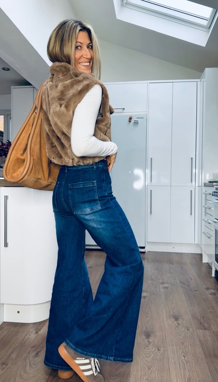 Queens Patch Pocket Wide Leg Jeans