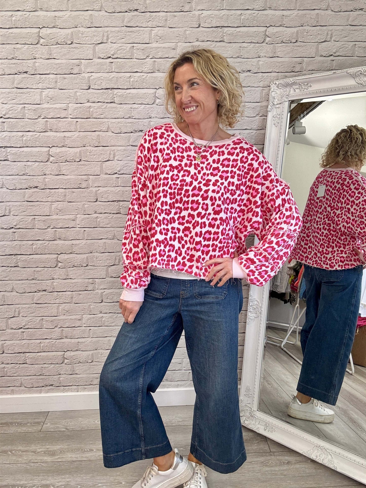 Lola Sweatshirt | Red & Pink