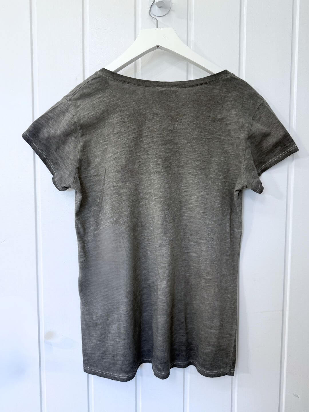 Bali Tee | Distressed Anthracite