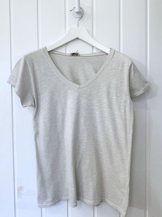 Bali Tee | Distressed Silver Grey