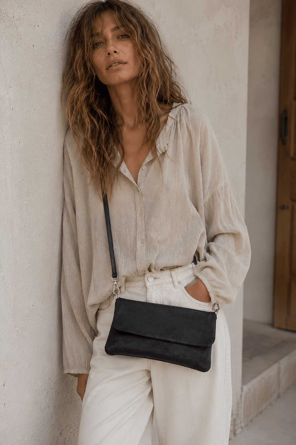 The Austin Vintage Leather Bag | Black