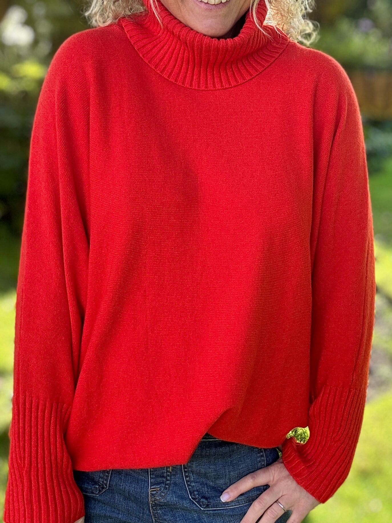 Arabella Roll Neck | Red