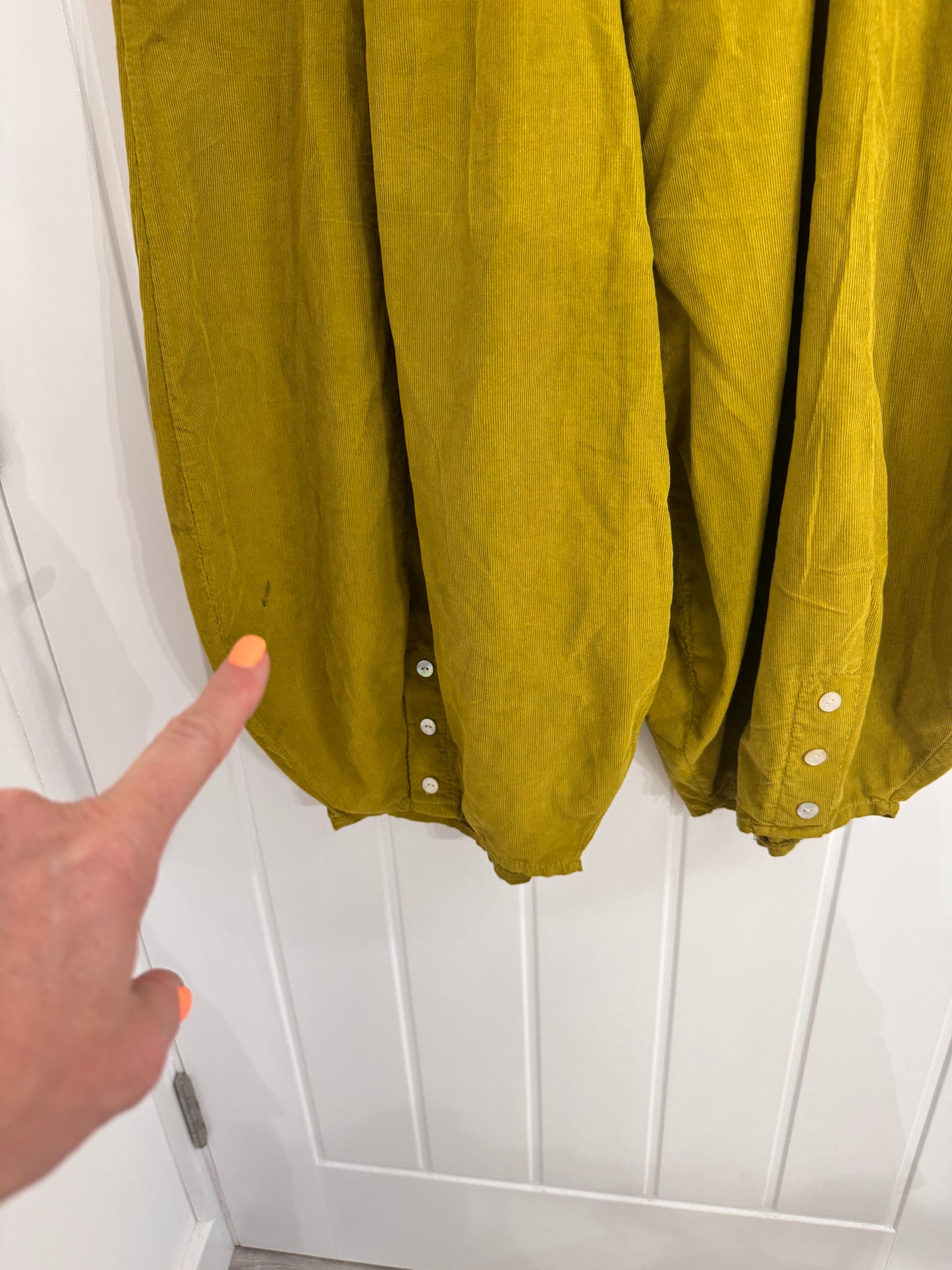 Needle Cord Barrel Pants - SECONDS