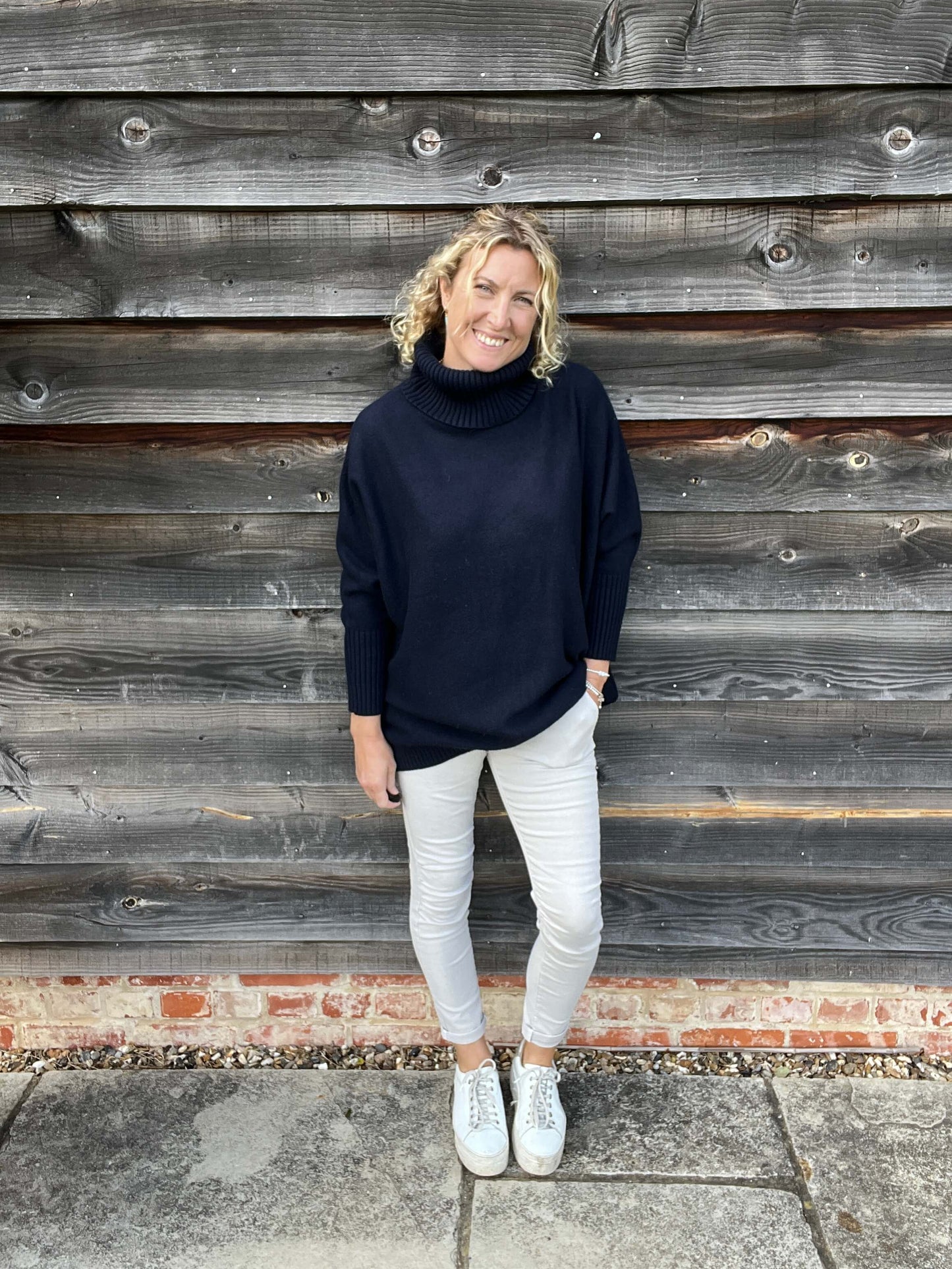 Arabella Roll Neck | BLACK