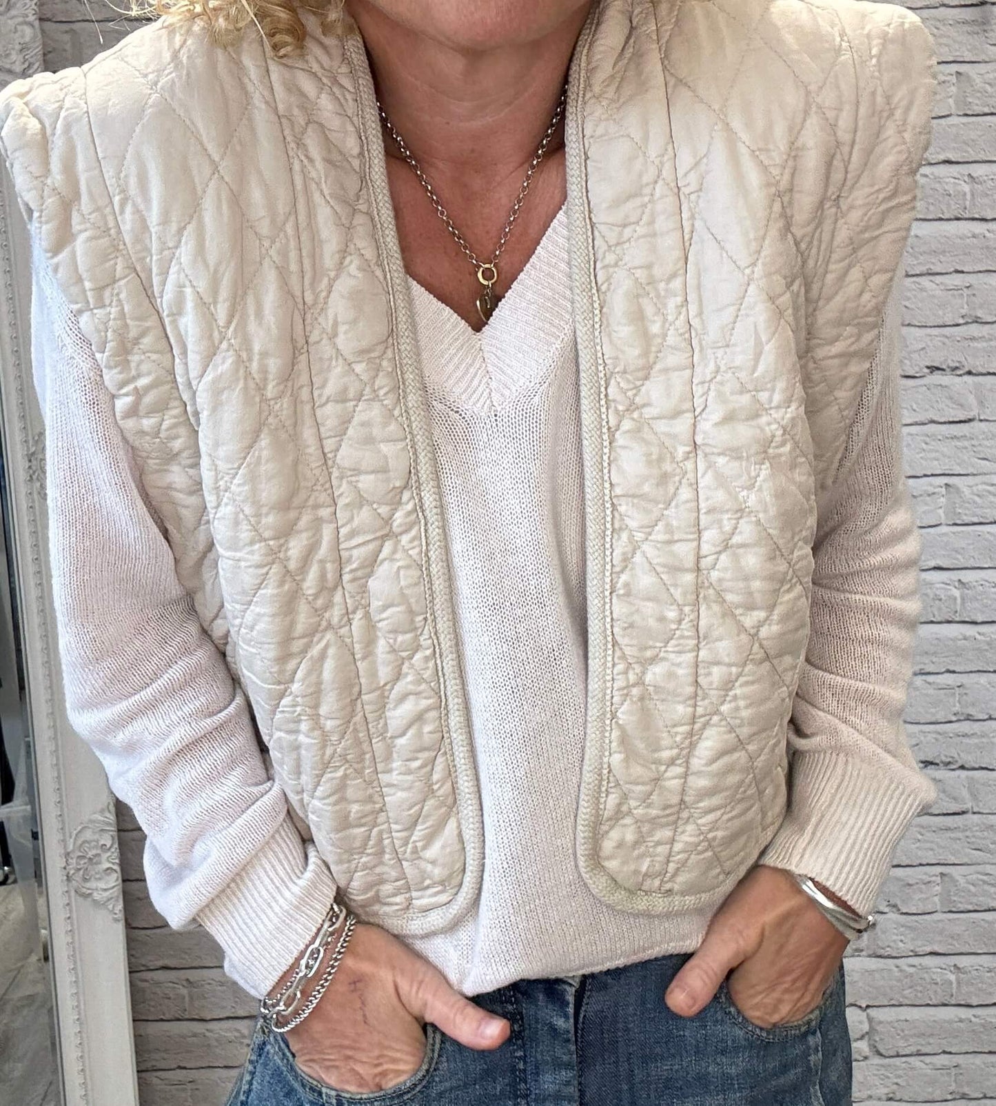 Caleb Short Quilted Waistcoat | Stone