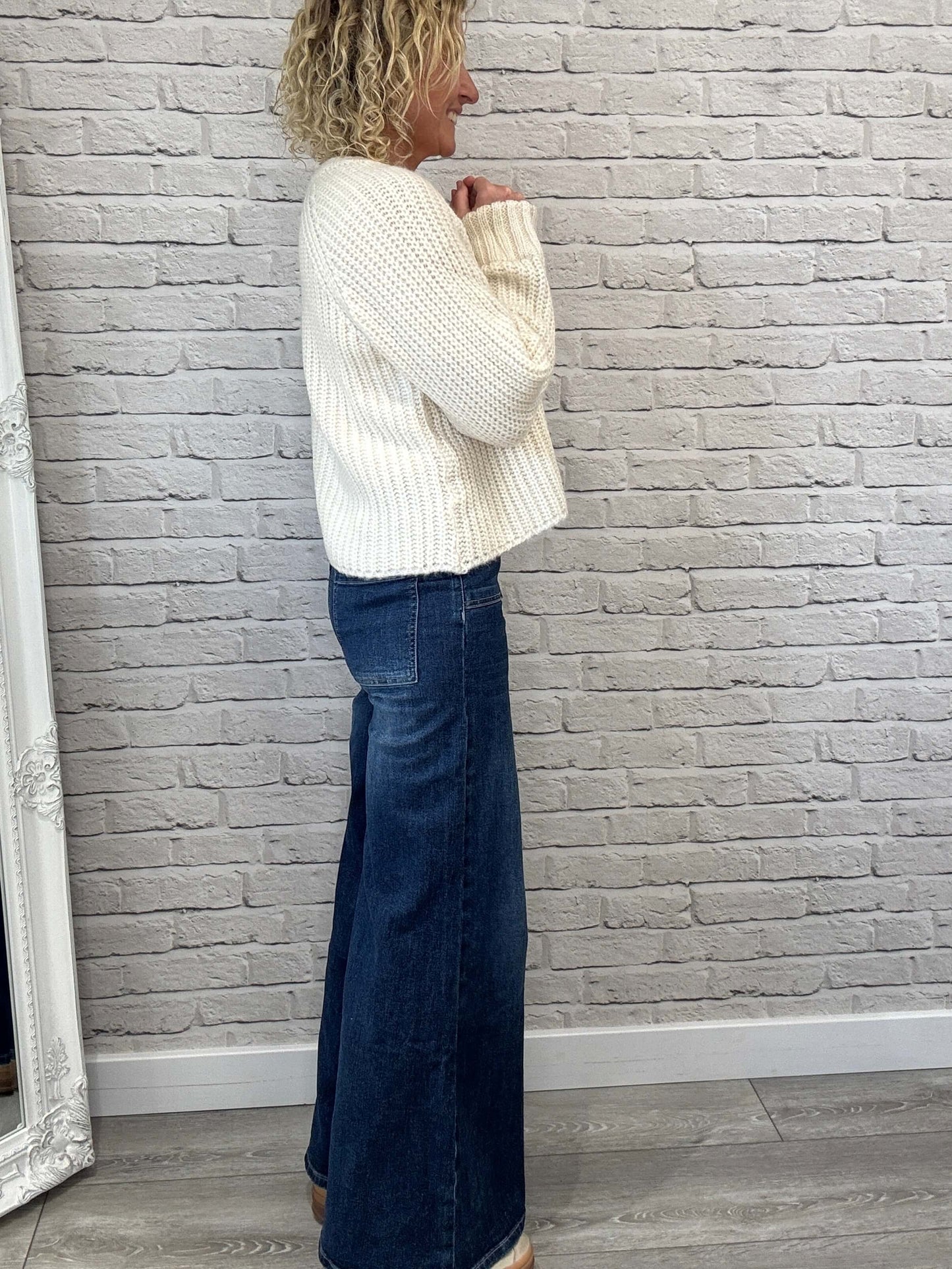 Queens Patch Pocket Wide Leg Jeans