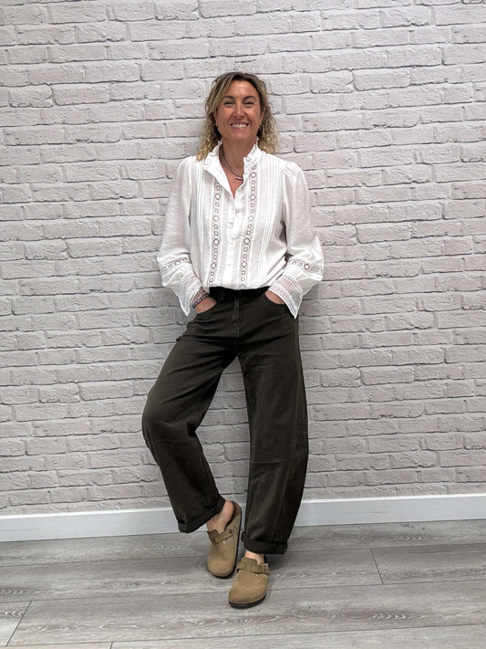 Carnaby Barrel Jeans | Khaki