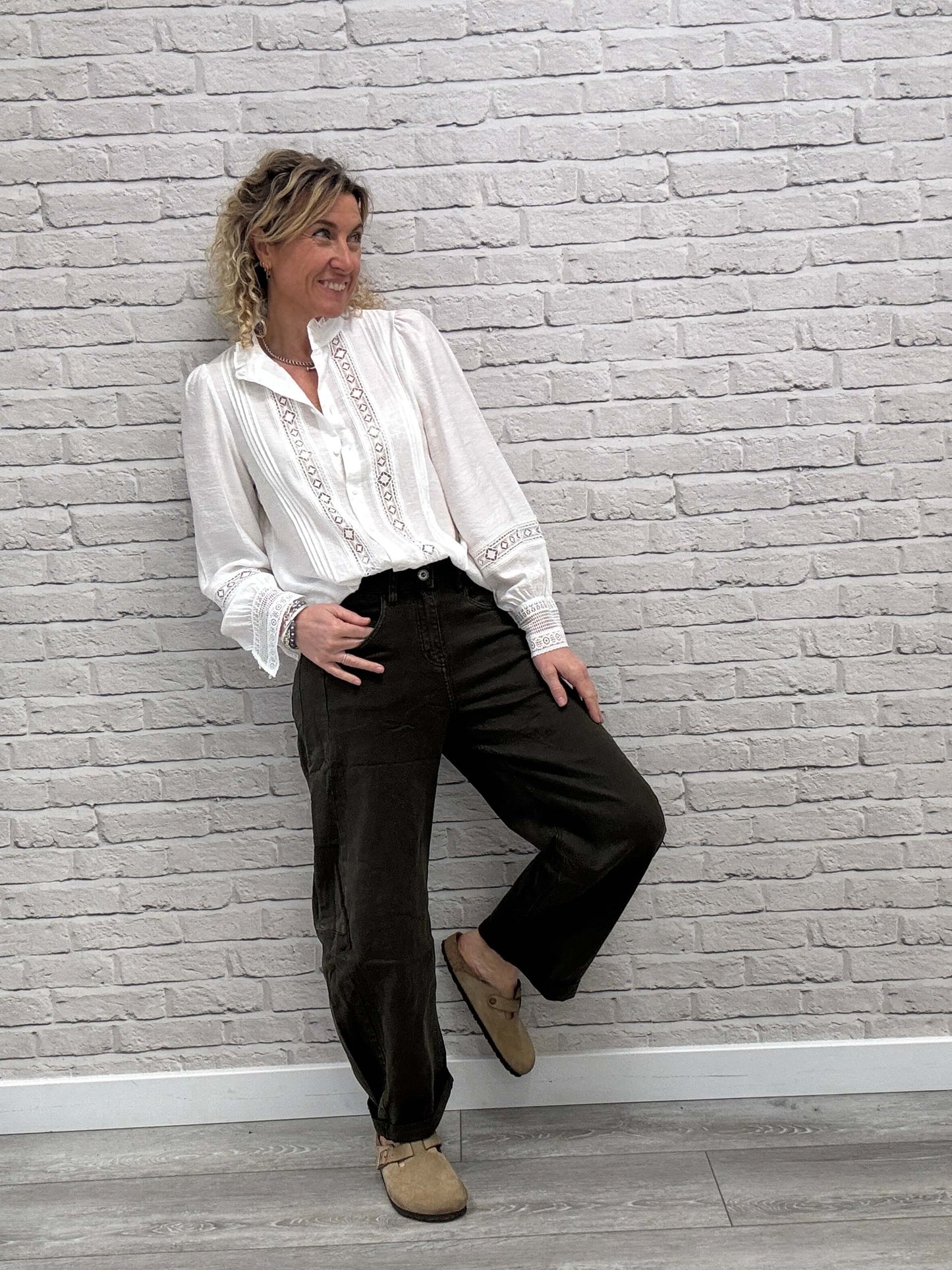 Carnaby Barrel Jeans | Khaki