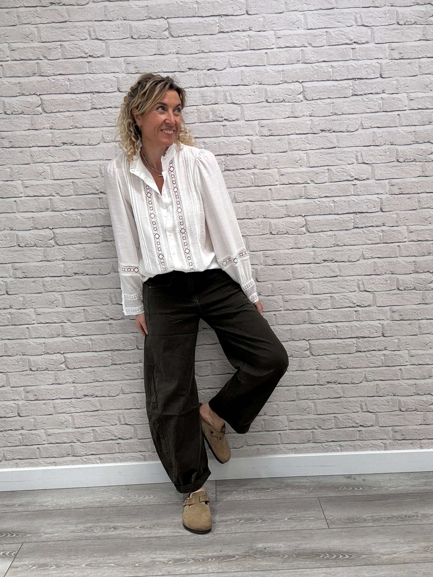 Carnaby Barrel Jeans | Khaki