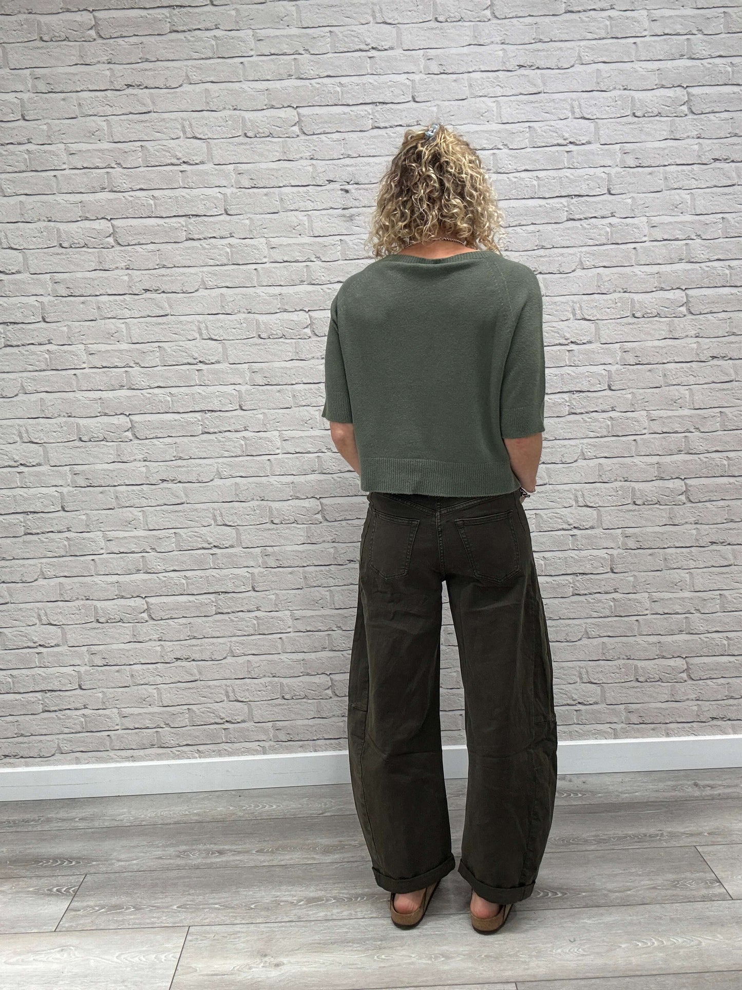 Carnaby Barrel Jeans | Khaki