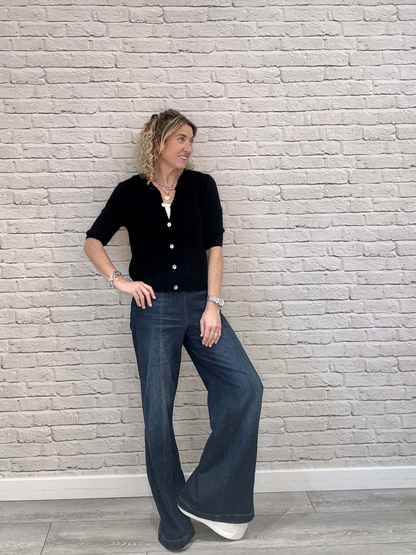 Sarah Cardigan | Black