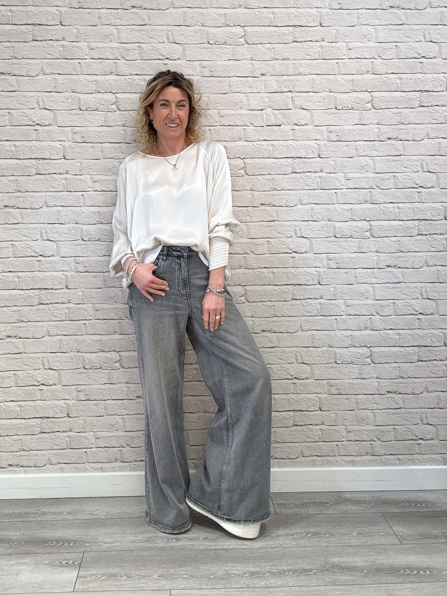 Sophia Satin Top | Champagne