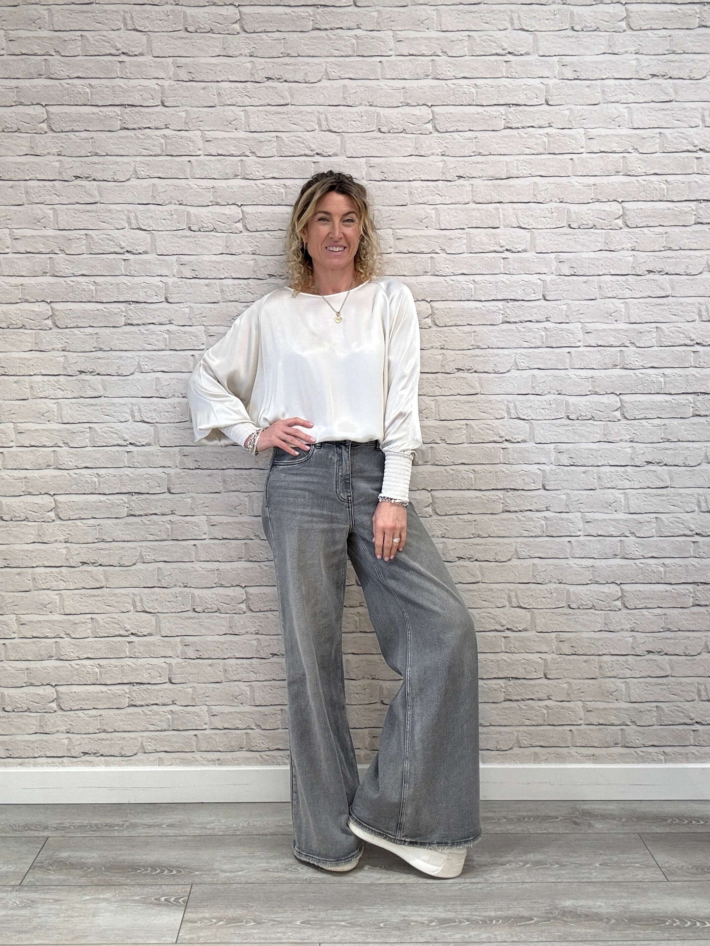 Sophia Satin Top | Champagne