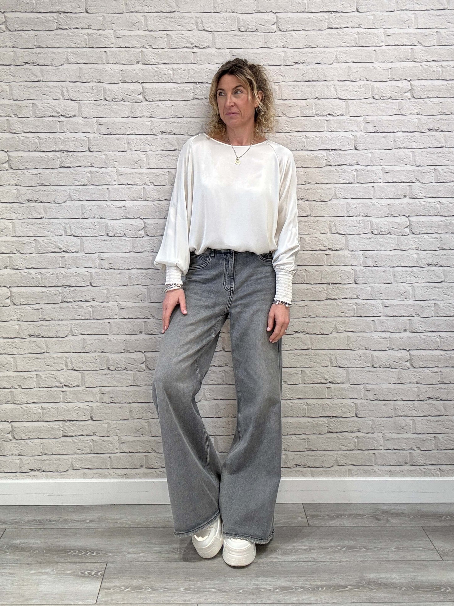 Sophia Satin Top | Champagne