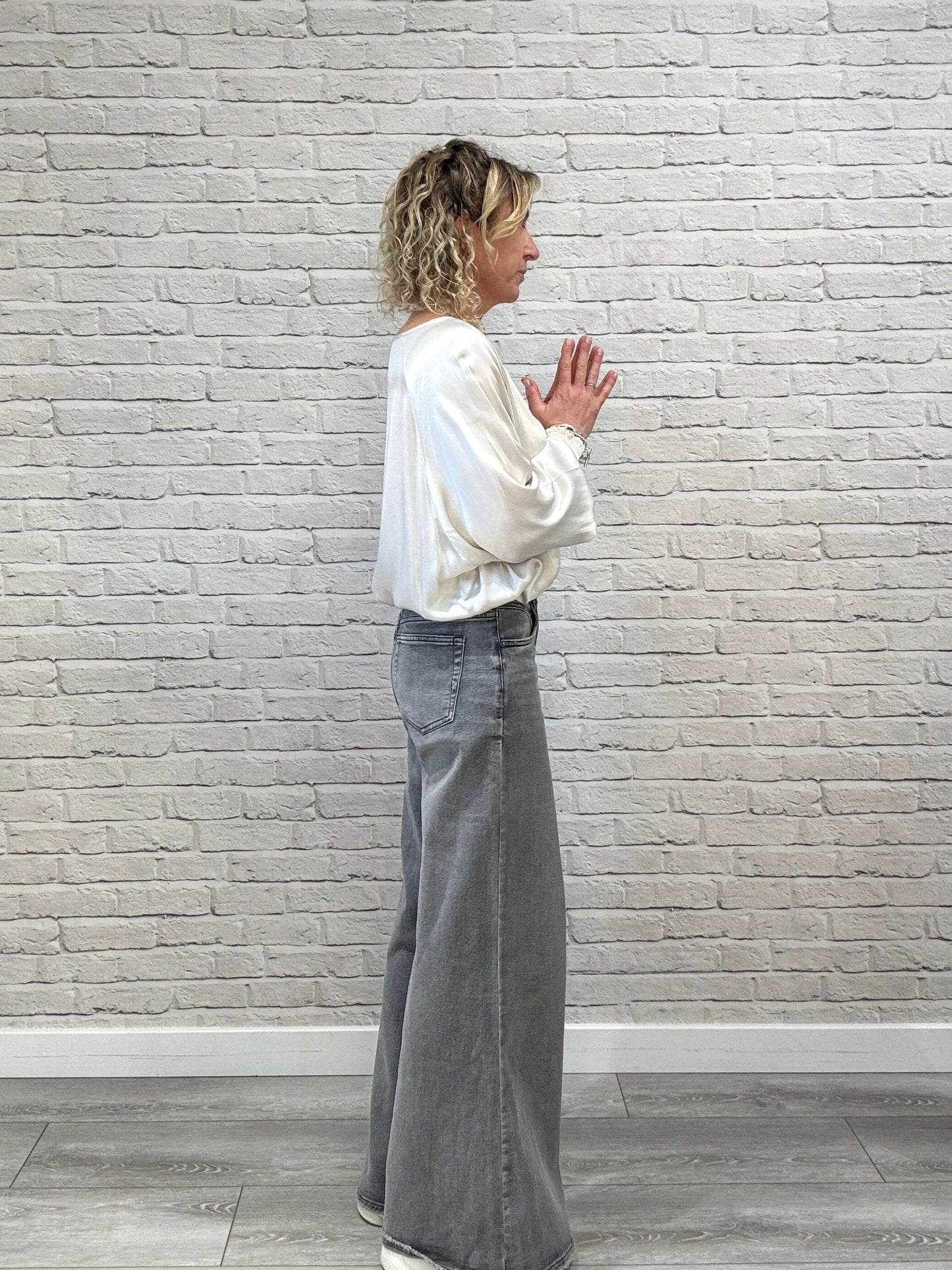 Sophia Satin Top | Champagne