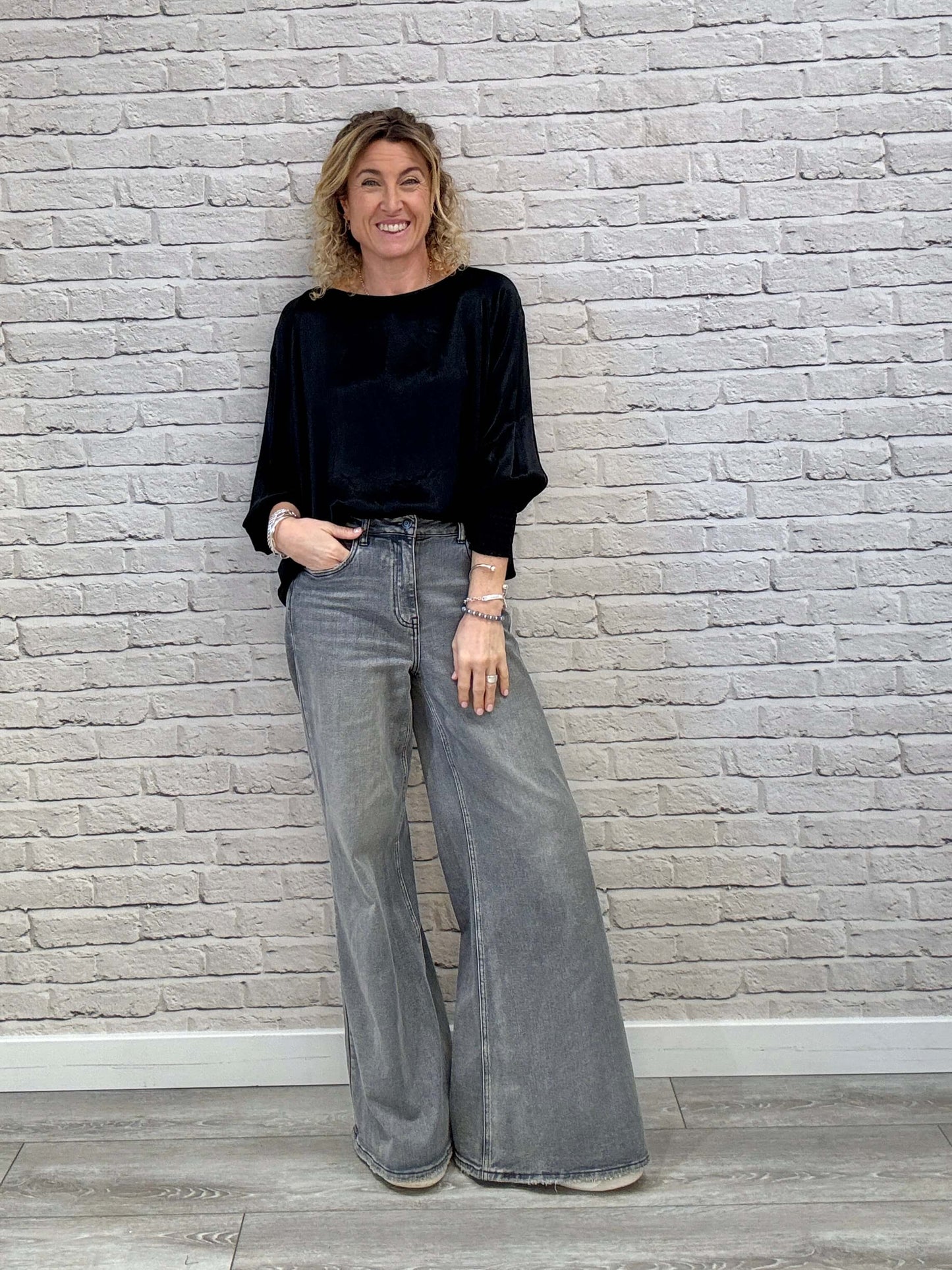 Sophia Satin Top | Black