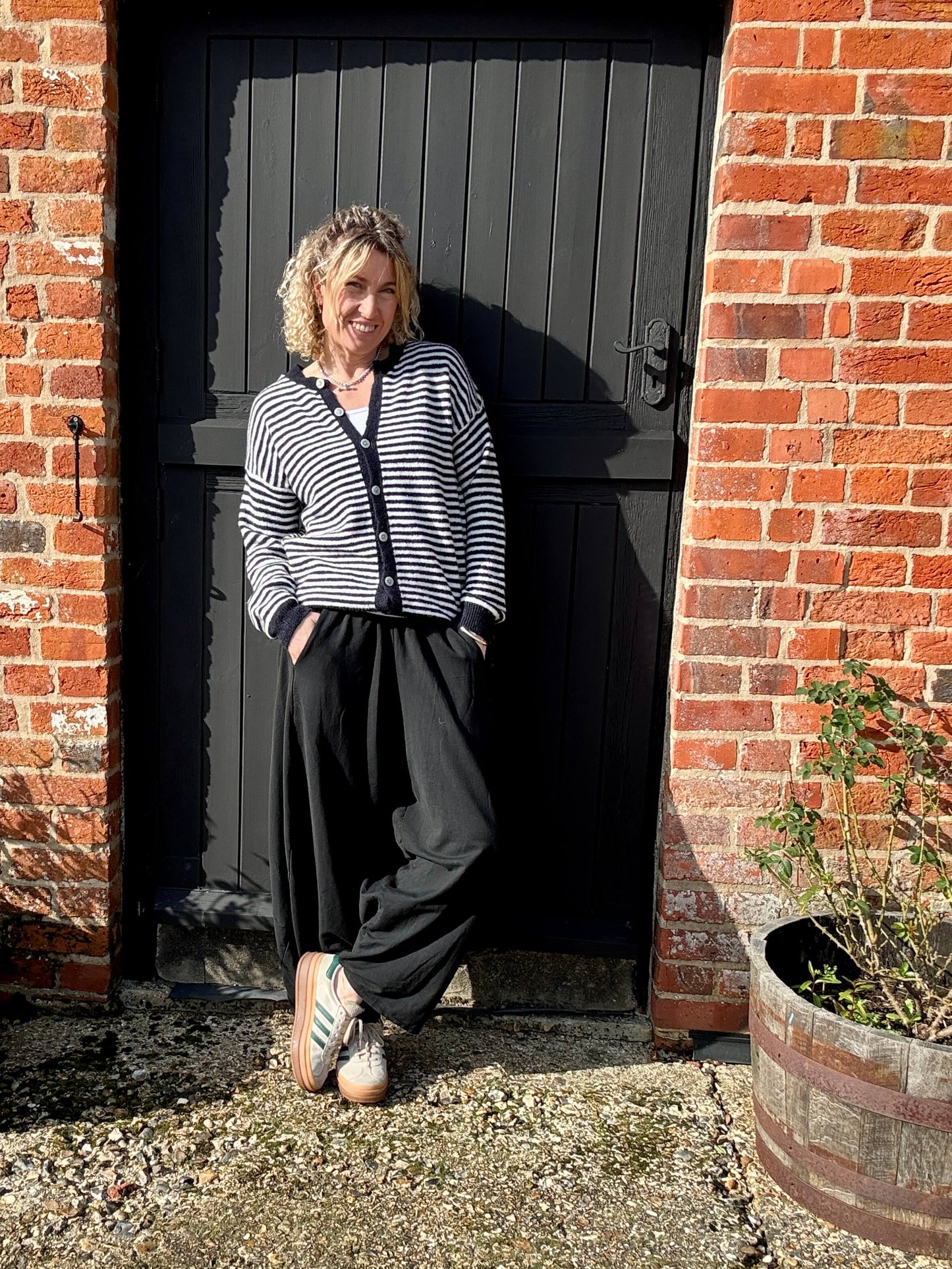 Camden Barrel Joggers | Black (longer length)