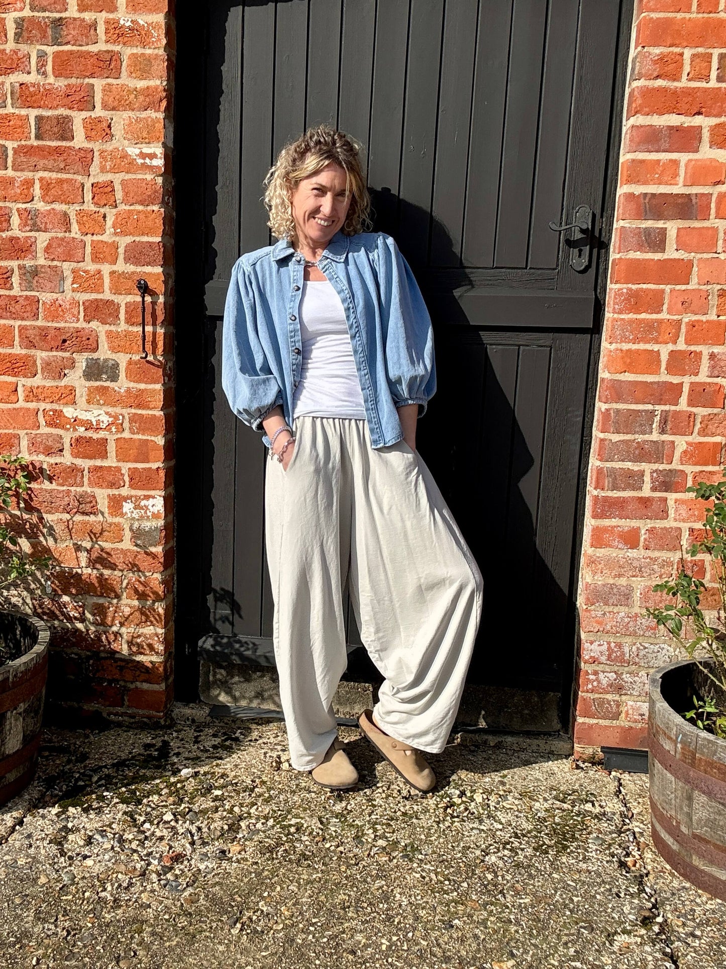 Camden Barrel Joggers | Beige (longer length)