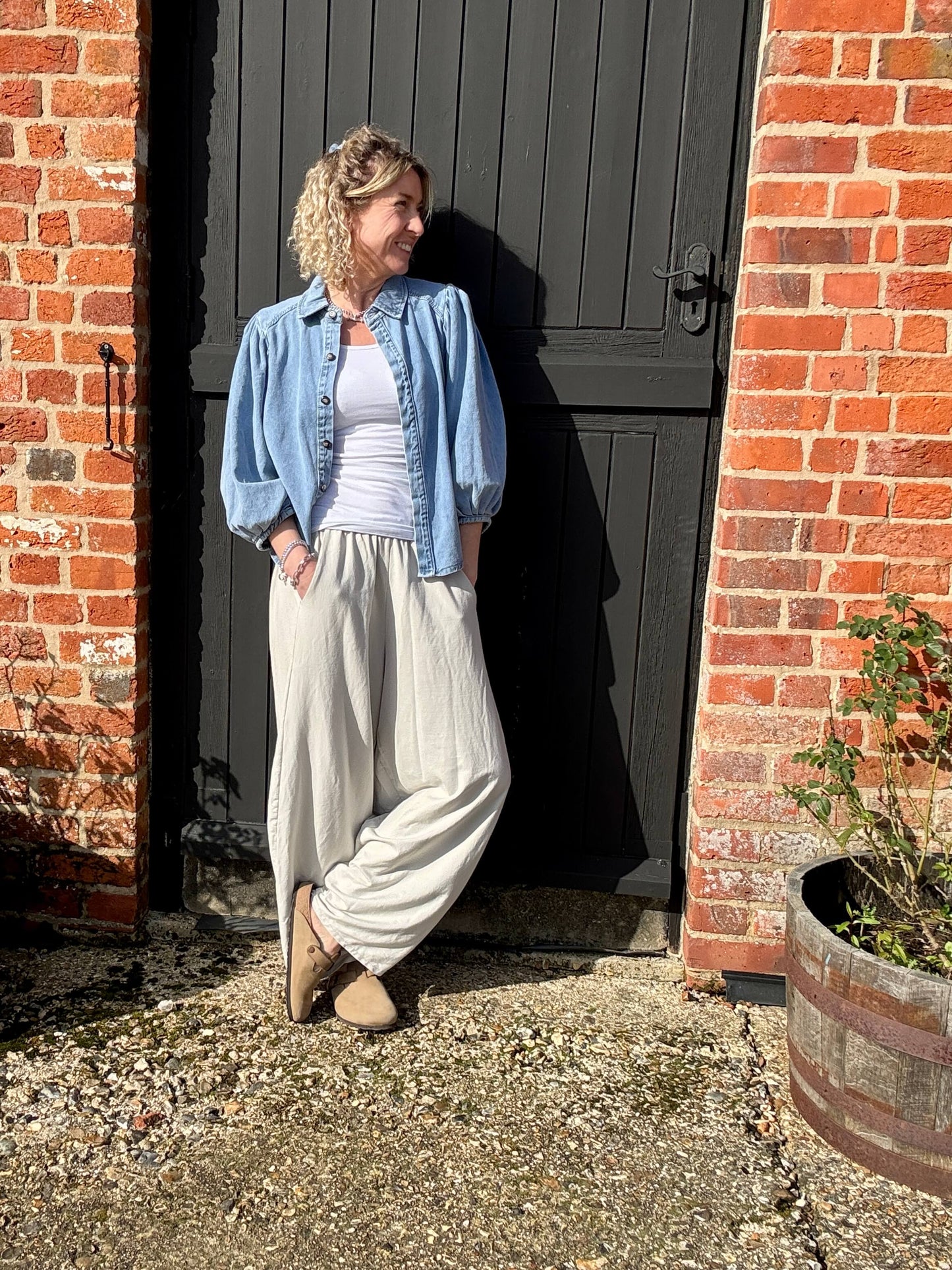 Camden Barrel Joggers | Beige (longer length)