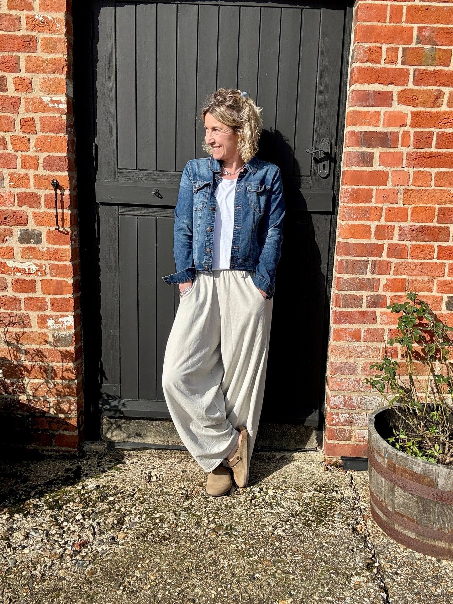 Camden Barrel Joggers | Beige (longer length)