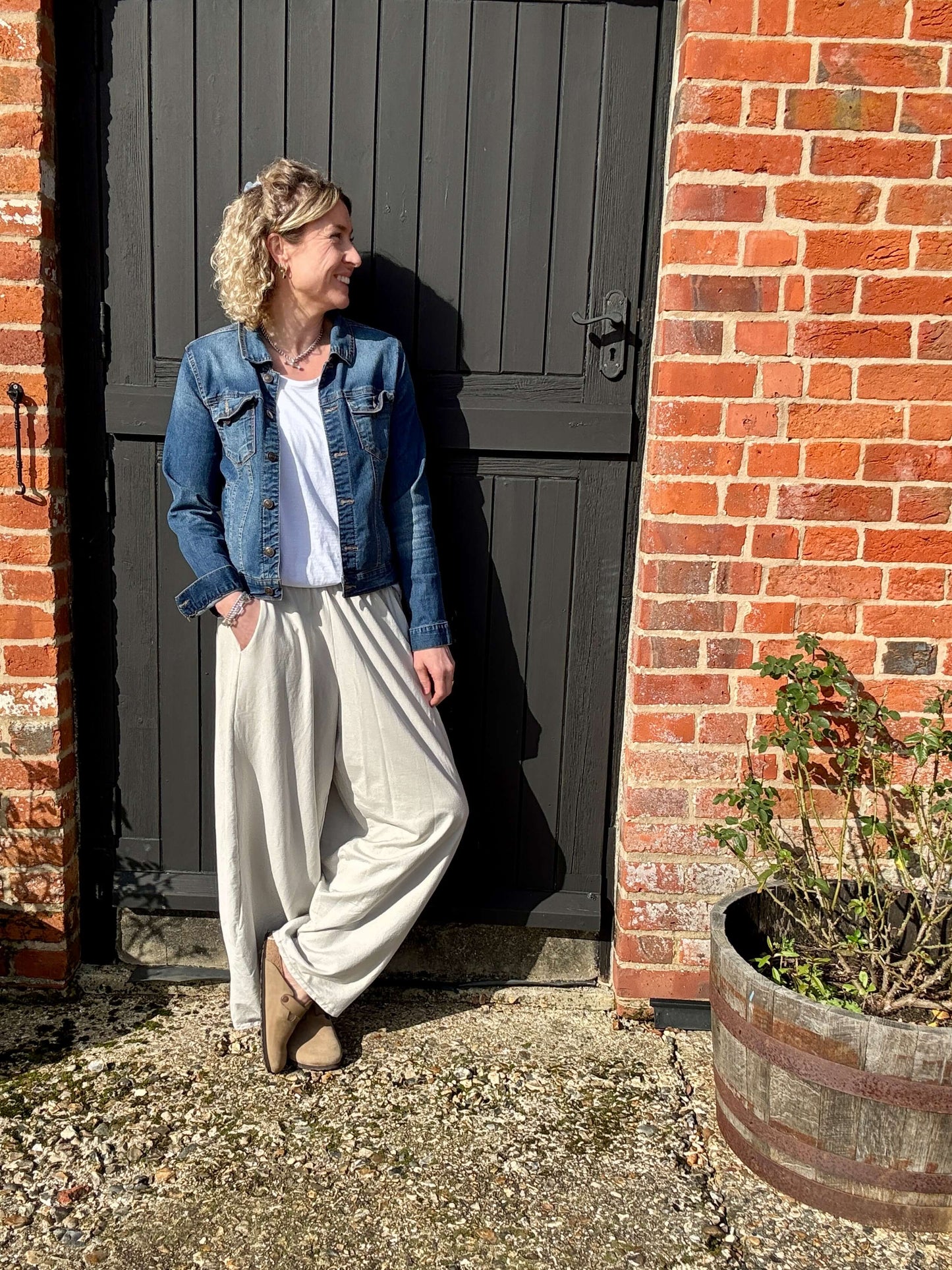 Camden Barrel Joggers | Beige (longer length)