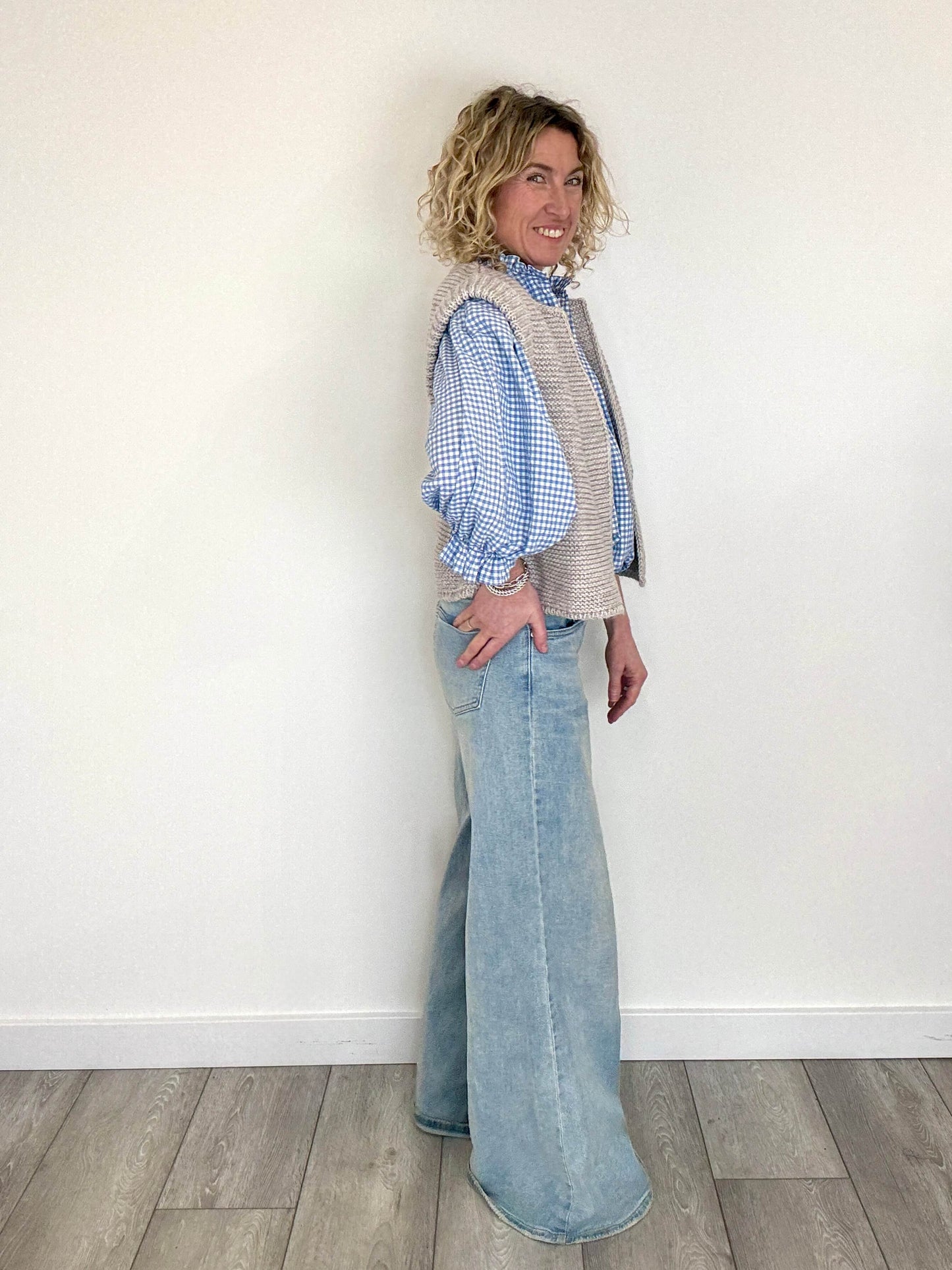 Mia Knitted Gilet | Putty
