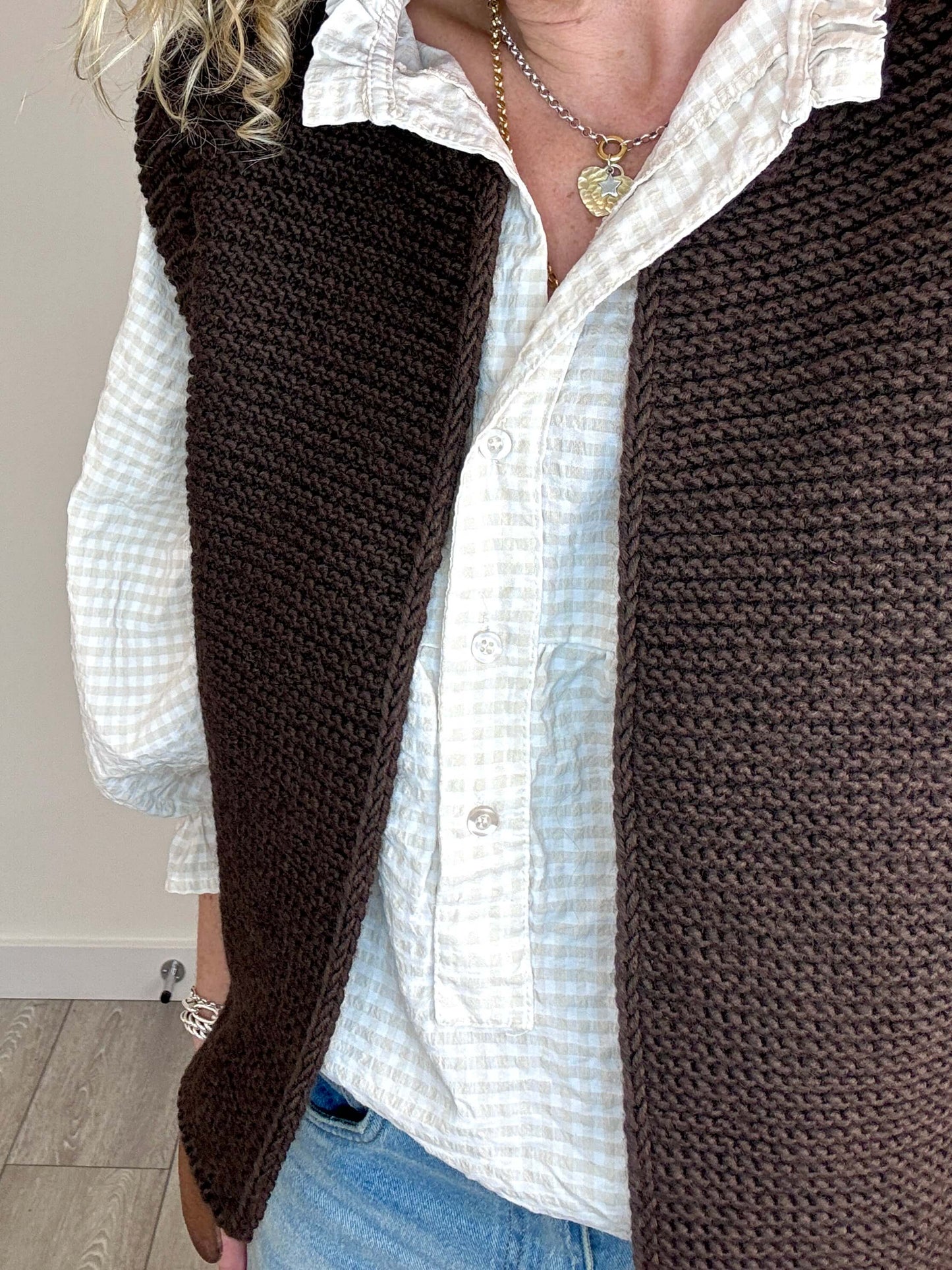 Mia Knitted Gilet | Chocolate