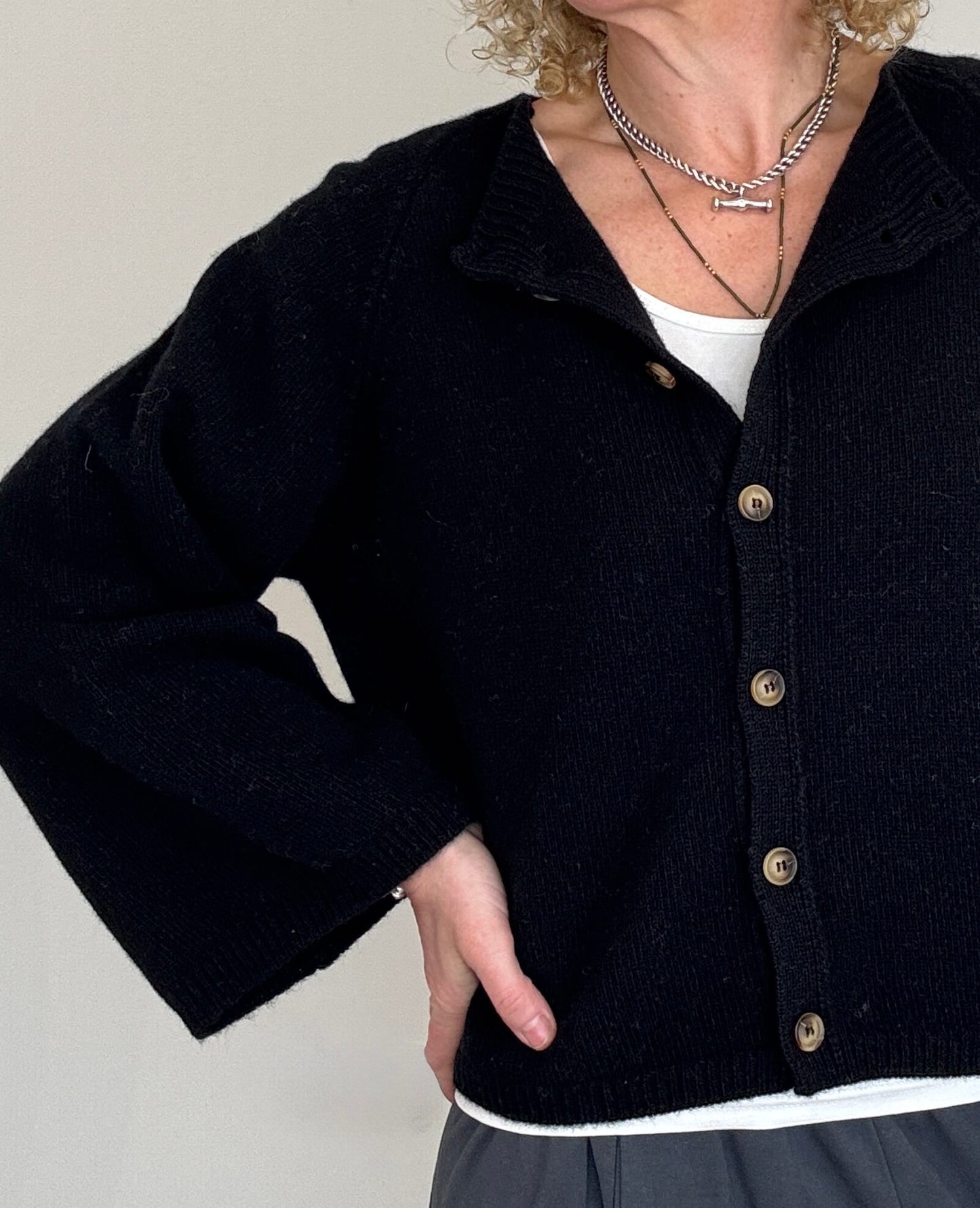 Salcombe Merino Wool Cardigan | Black