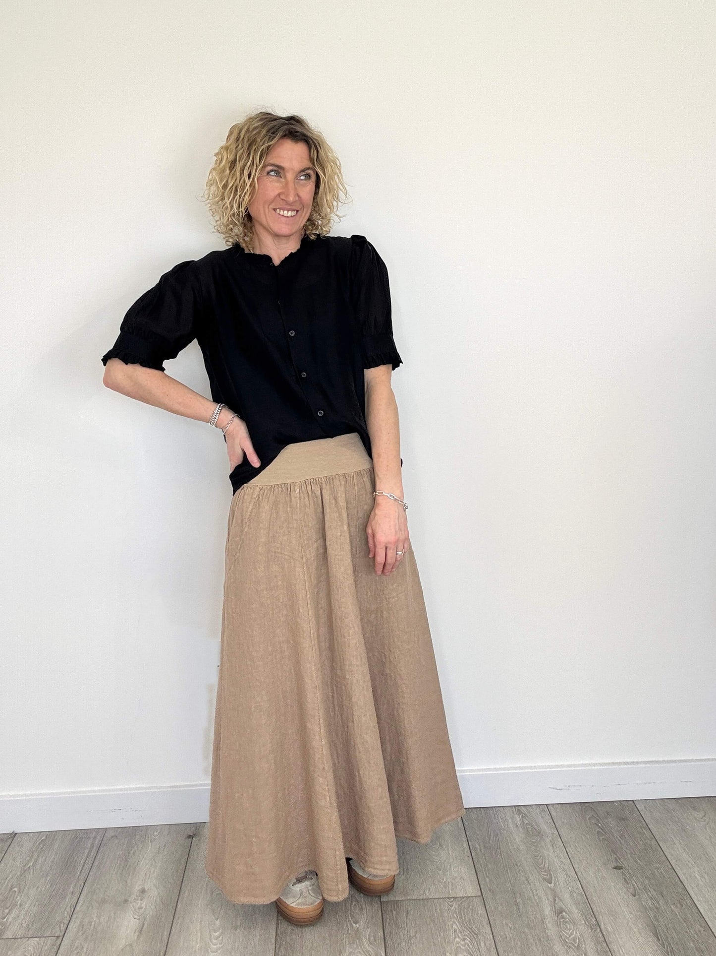 Nahara Frill Sleeve Blouse | Black